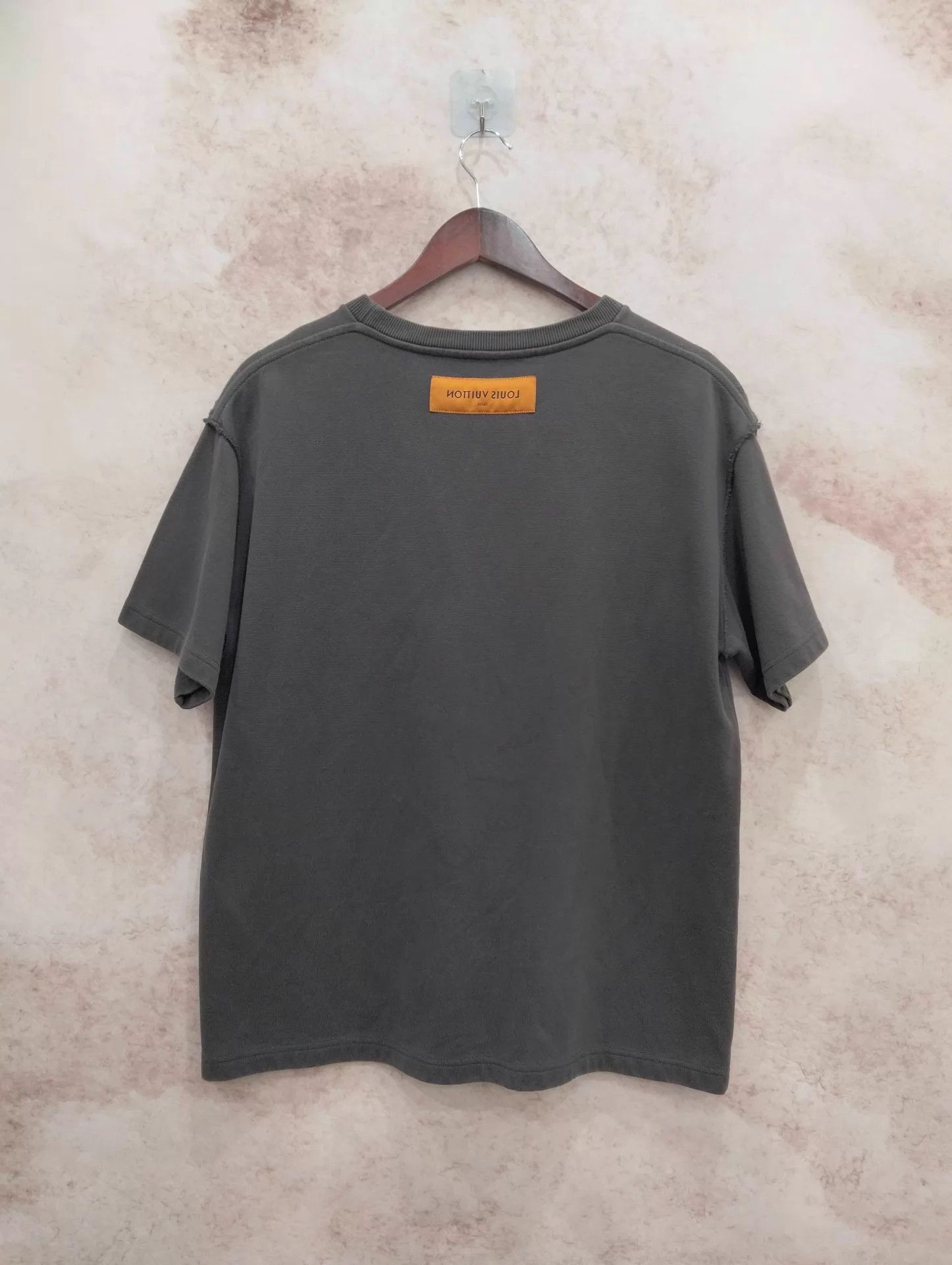 Louis Vuitton LV Notre-Dame Cutout Embroidered S/S Tee M Size US M / EU 48-50 / 2 - 2 Thumbnail