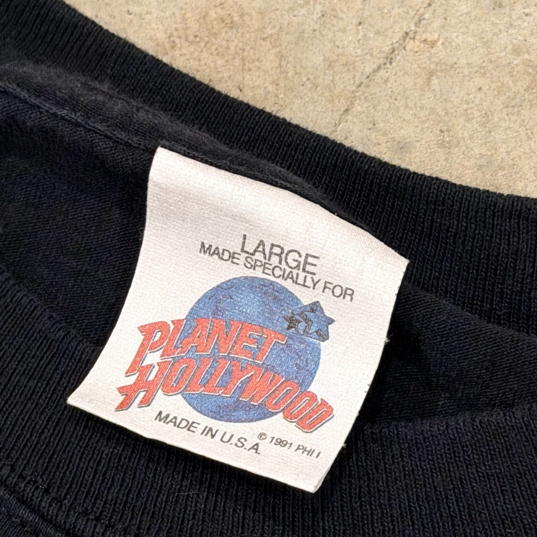 Planet Hollywood VINTAGE Planet Hollywood Shirt L Mens 90s Halloween Black Short Sleeve Crew Neck Size US L / EU 52-54 / 3 - 3 Thumbnail