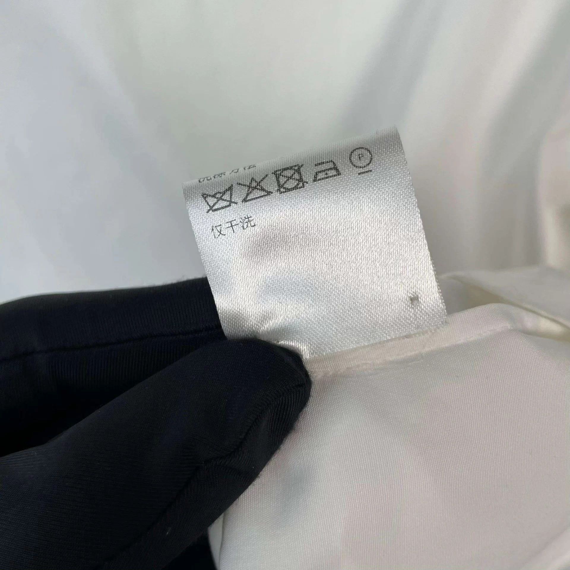 Hermes Hermes White Long Sleeve 38 Size S / US 4 / IT 40 - 6 Thumbnail