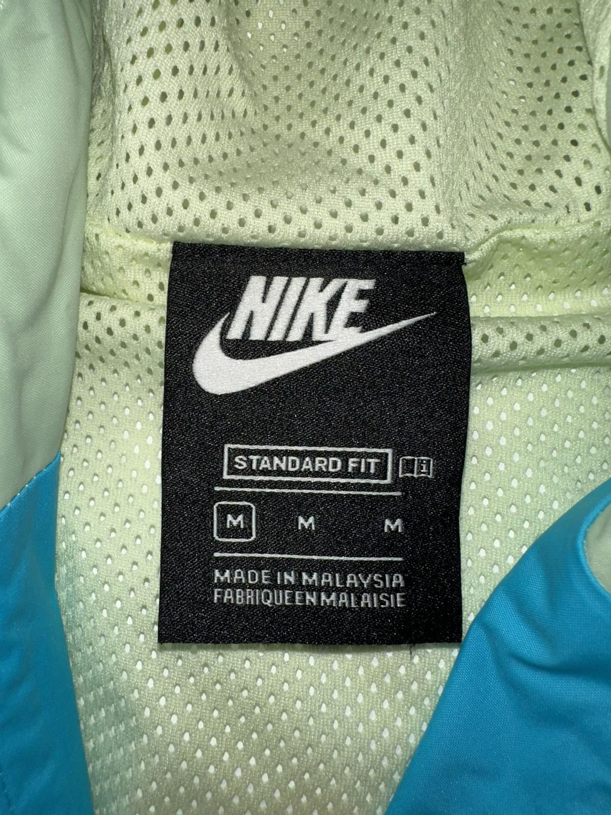 Nike Nike Sportswear Boy's Windrunner Full Zip Chlorine Blue Hooded Jacket Sample Size US M / EU 48-50 / 2 - 2 Thumbnail