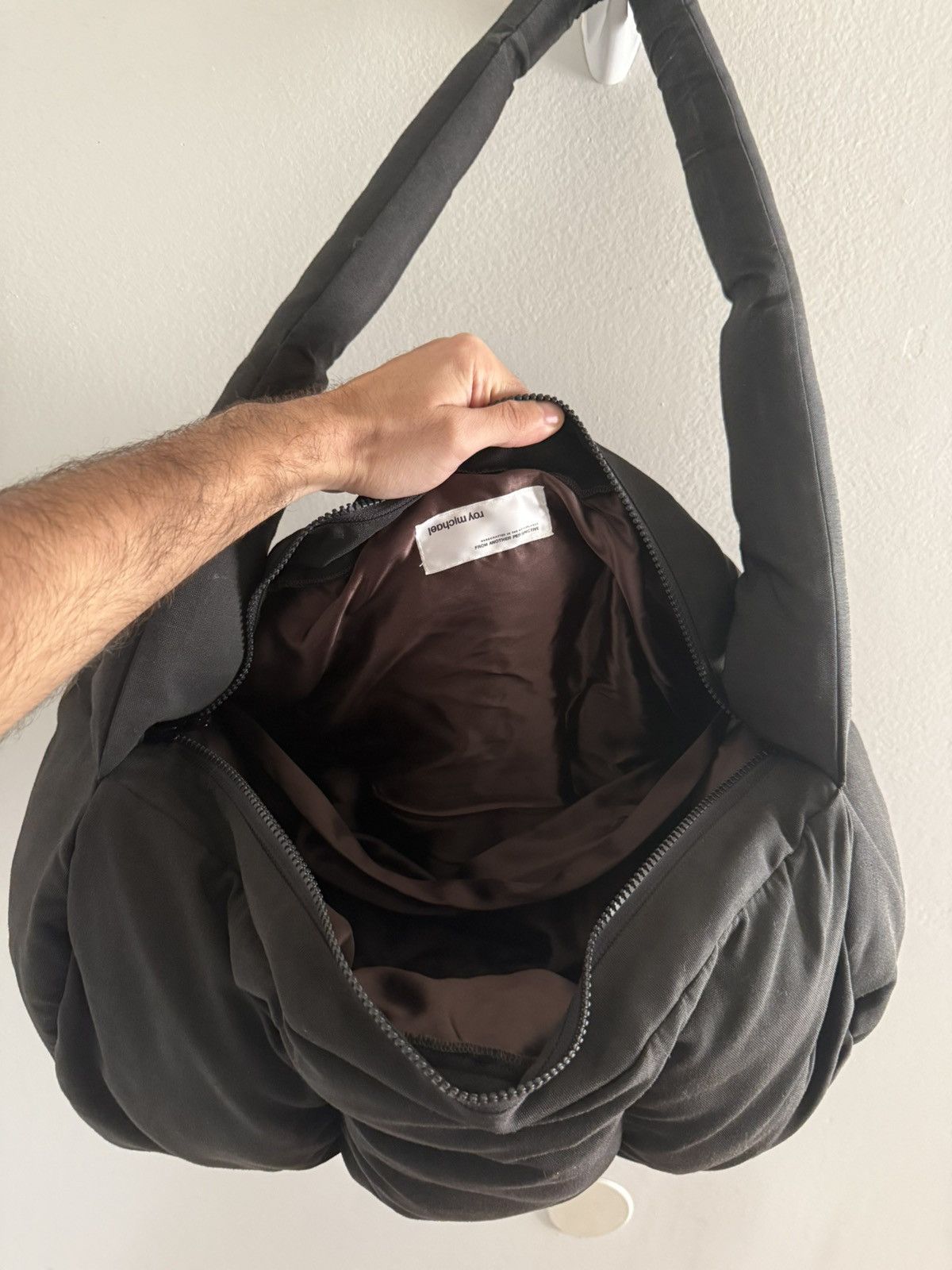Other Roy Michael Padded Puffer Satin-Lined Duffel Bag Black Yeezy Size ONE SIZE - 16 Thumbnail