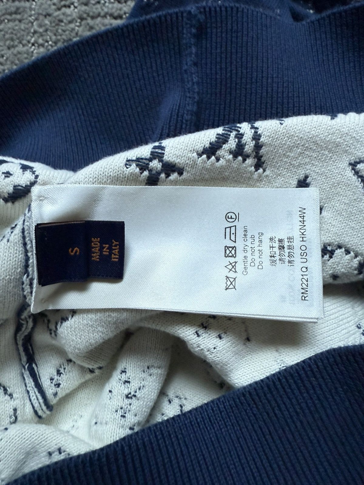 Louis Vuitton MONOGRAM KNIT CREWNECK SWEATSHIRT Size US S / EU 44-46 / 1 - 4 Thumbnail