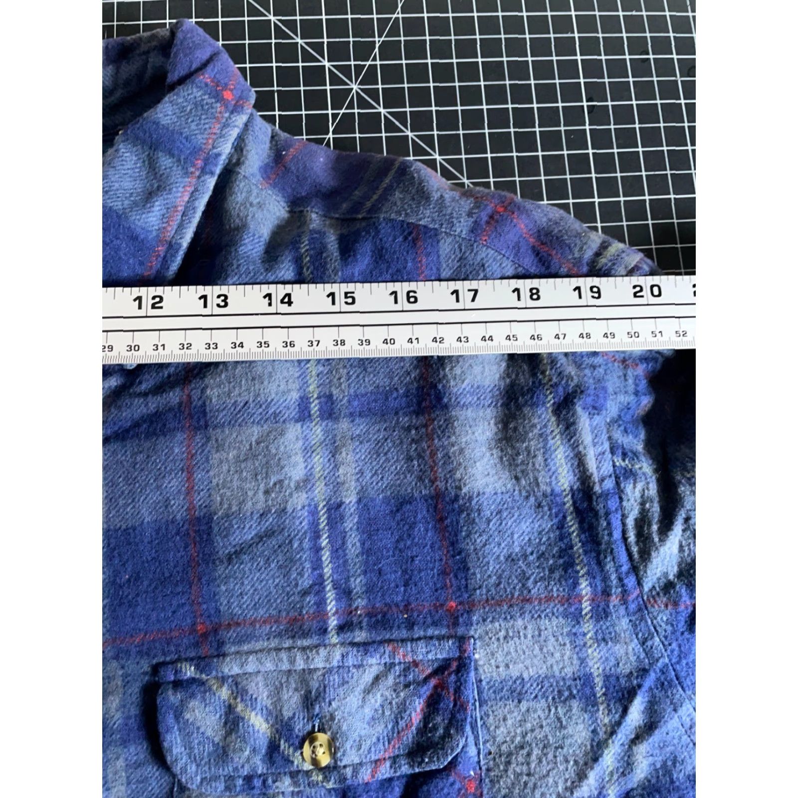 All Blues VINTAGE Northwest Territory Shirt Jacket Mens Large Tall Blue Plaid Quilted Lined Flannel Workwear Shirt Jacket Size US L / EU 52-54 / 3 - 7 Thumbnail