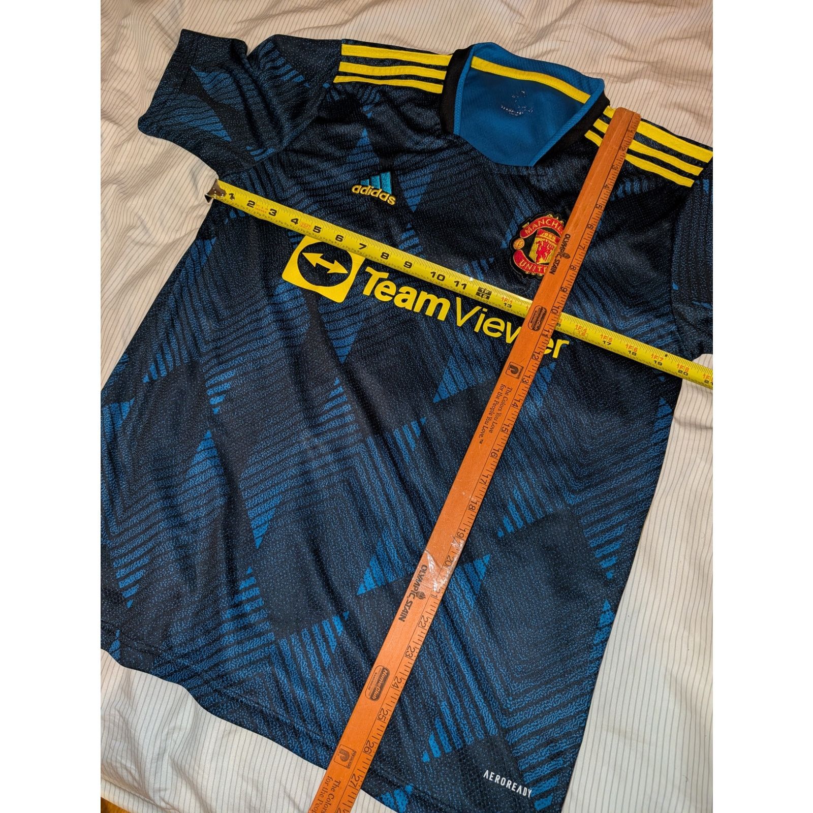 Adidas Manchester United 2021 / 22 Jersey #2 Large Adidas Size US L / EU 52-54 / 3 - 2 Thumbnail