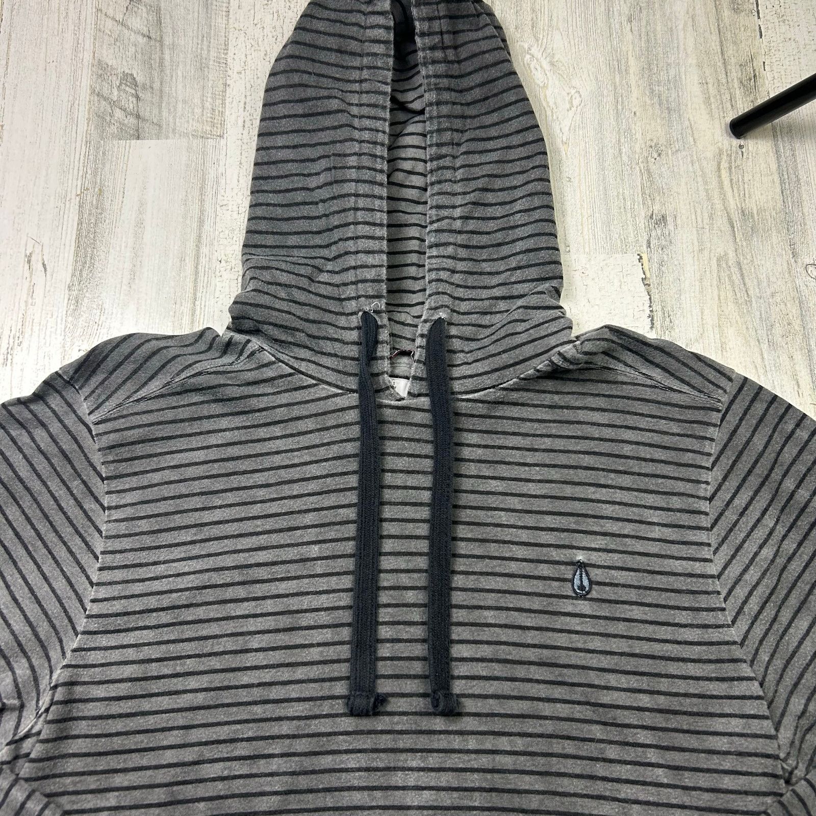 Nixon × Vintage Vintage Nixon Grey and Black Striped Thin Pullover Hoodie Size US M / EU 48-50 / 2 - 2 Thumbnail