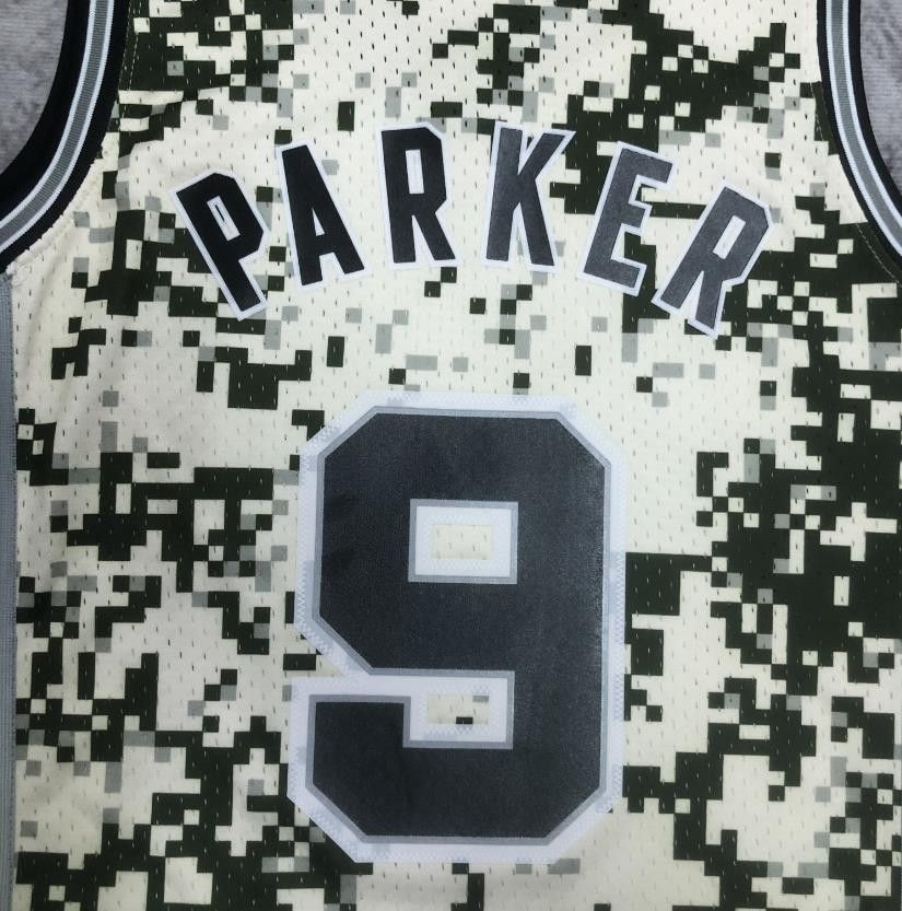 NBA Tony Parker Jersey 9 San Antonio Spurs Jersey Size US M / EU 48-50 / 2 - 3 Thumbnail