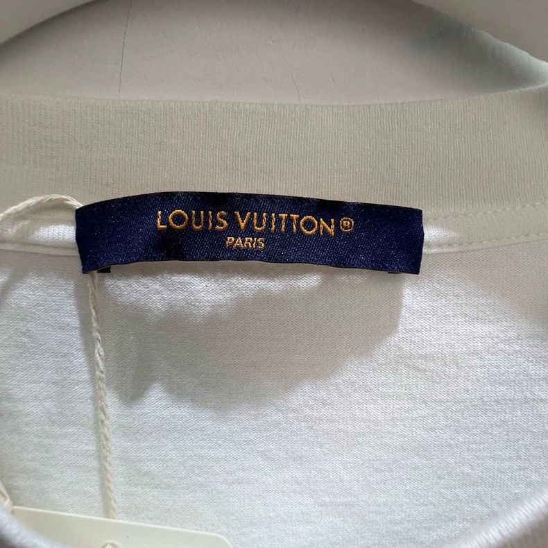 Louis Vuitton Louis Vuitton 24 New Conch Letter Print Logo Short Sleeve Size US L / EU 52-54 / 3 - 2 Thumbnail
