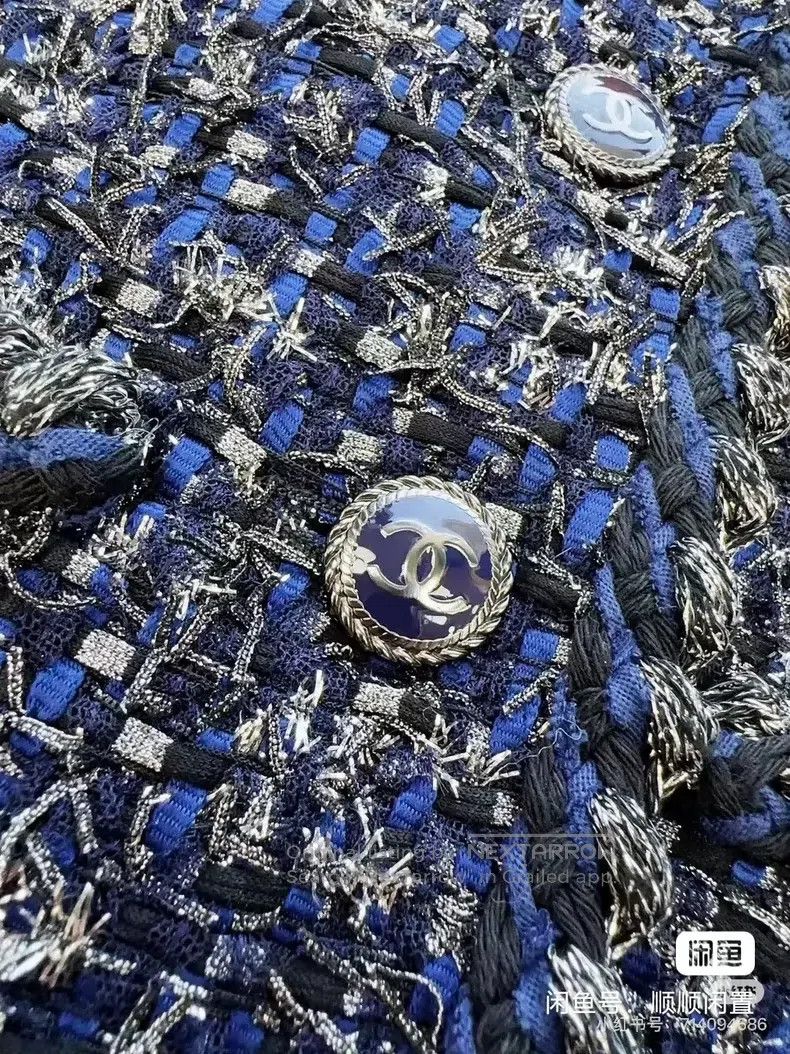 Chanel Chanel Waterfall Glittering Silver Coat Size XXS / US 00 / IT 34 - 4 Thumbnail