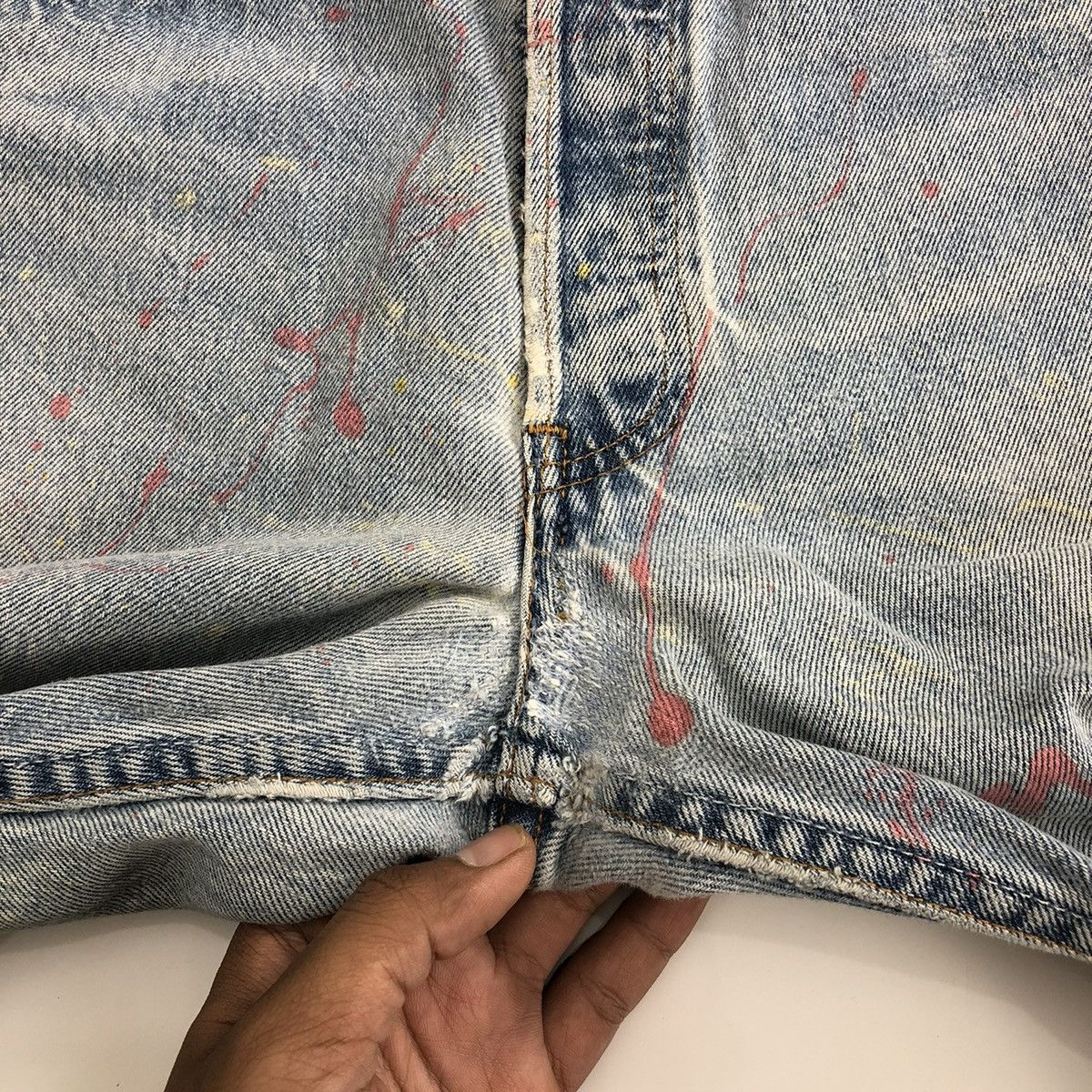 Levi's × Levi's Vintage Clothing Vintage 90s Levis 501XX Paint Splattered Jeans Size US 31 - 11 Thumbnail