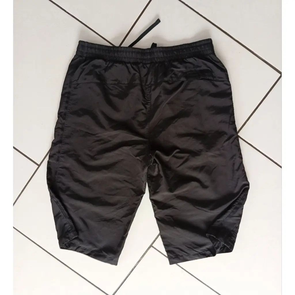 Nike Nike Black Nylon Shorts (L) Size US 34 / EU 50 - 2 Thumbnail