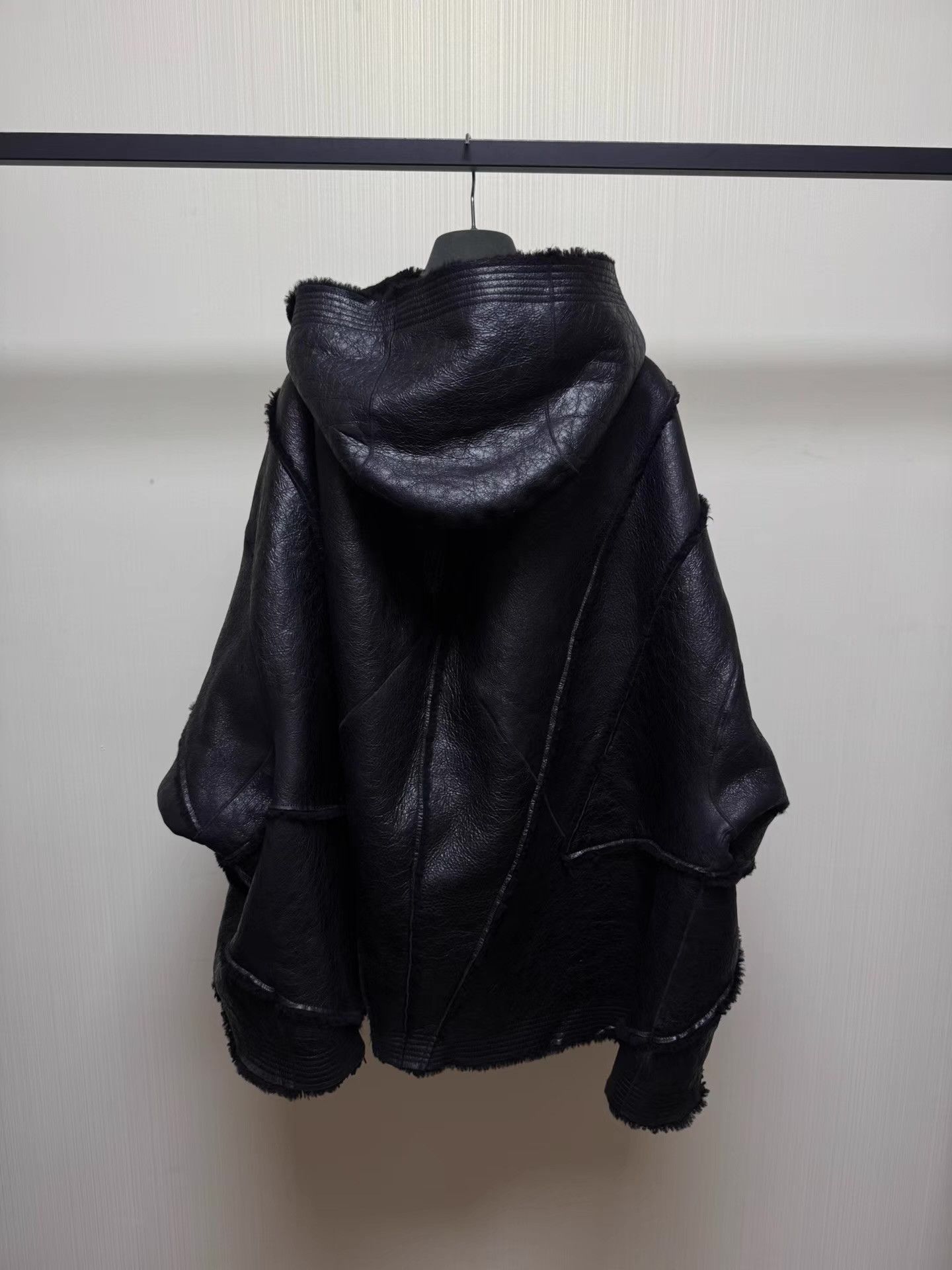 Rick Owens Rick Owens 23FW Luxor Ray Fur Coat Reversible design Q8 Size US S / EU 44-46 / 1 - 7 Thumbnail