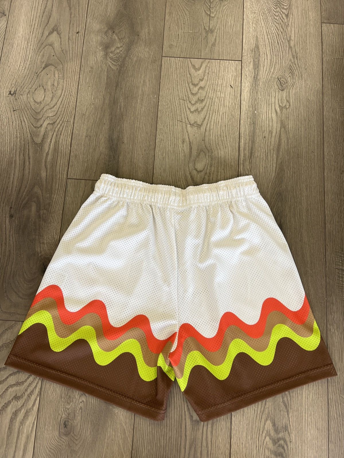 Eric Emanuel Eric Emanuel Basic Shorts White Brown Wave Size US 32 / EU 48 - 2 Thumbnail