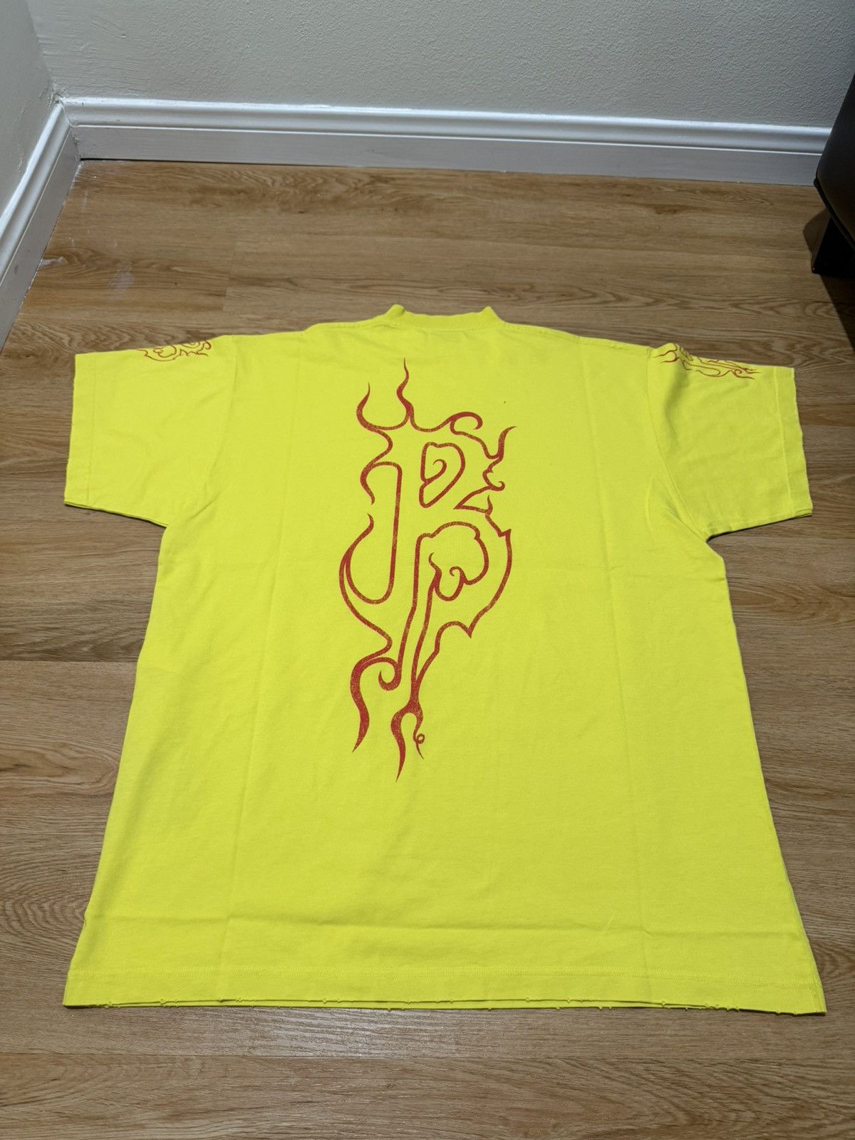 Balenciaga Balenciaga Darkwave yellow shirt Size US L / EU 52-54 / 3 - 2 Thumbnail