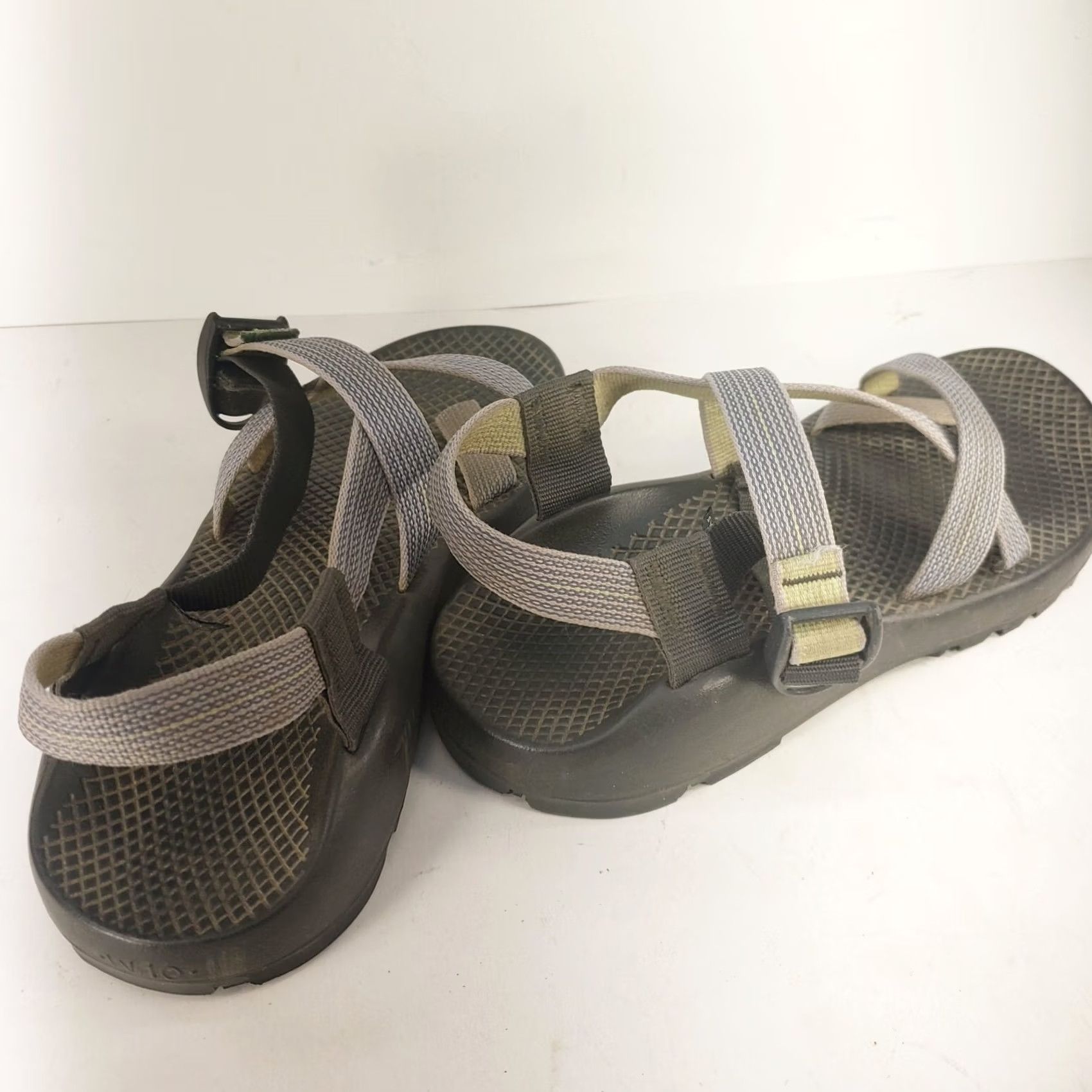 Chaco Chaco Z/2 Sandal Women's 10 Purple Pixel Weave Strappy Nylon Casual Hiking Shoes/ Sandals Size US 10 / IT 40 - 4 Thumbnail