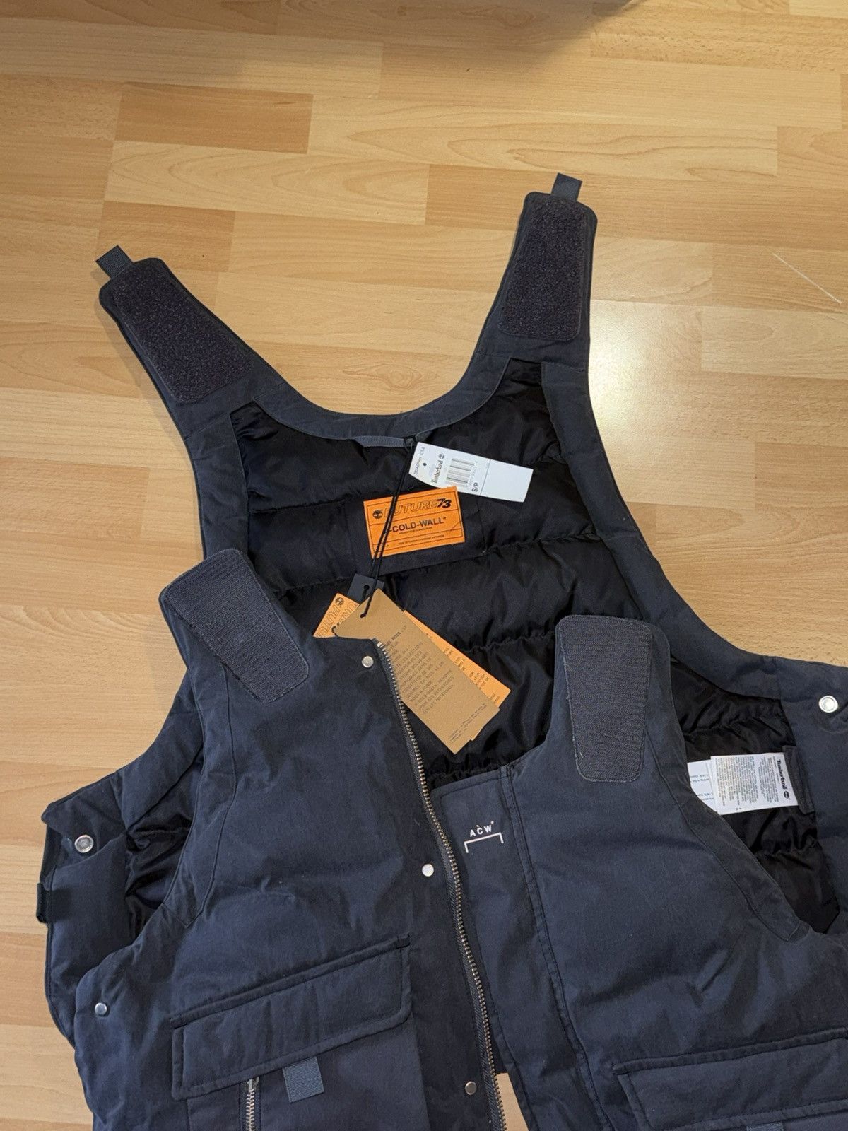 A-COLD-WALL* × Timberland A-COLD-WALL × Timberland Vest Size US S / EU 44-46 / 1 - 10 Thumbnail