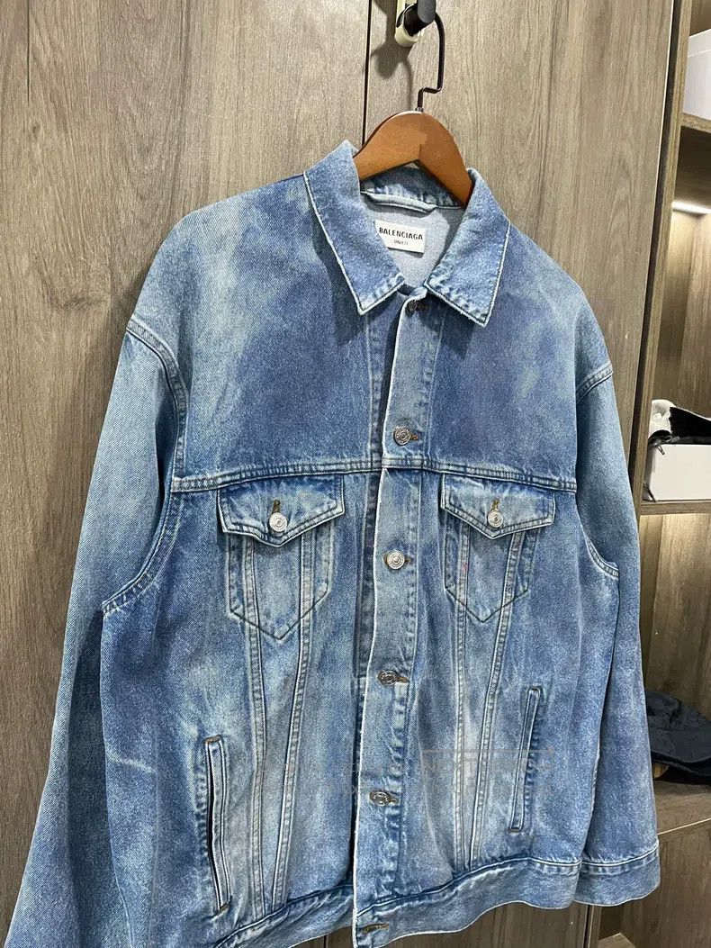 Balenciaga Balenciaga Fluorescent Pink Double B Denim Jacket Size US XS / EU 42 / 0 - 2 Thumbnail