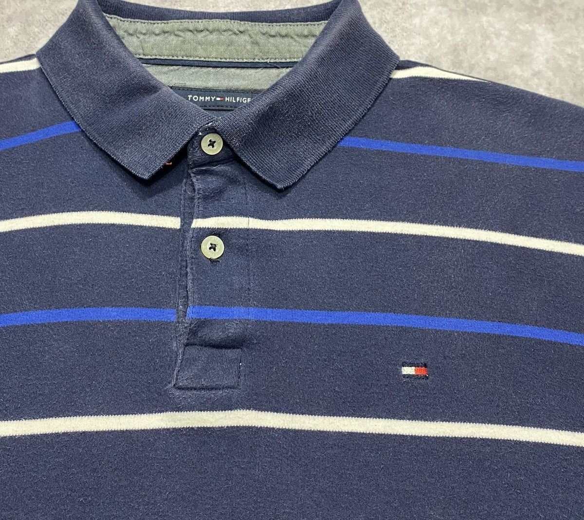 Tommy Hilfiger Vintage Tommy Hilfiger Blue/White Striped Polo Shirt Size US L / EU 52-54 / 3 - 2 Thumbnail