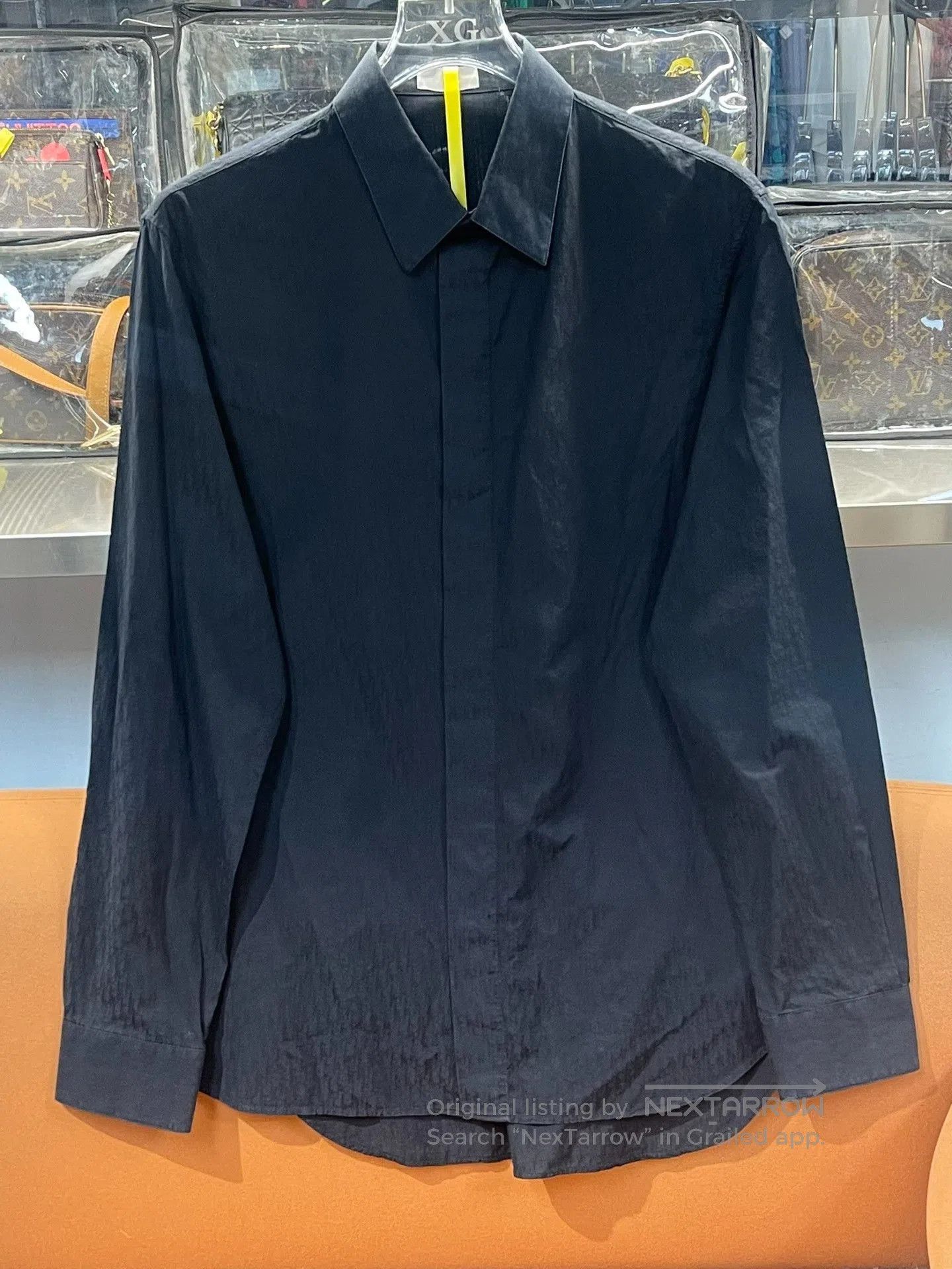 Dior Dior Men's Black Letter Pattern Shirt. Size US M / EU 48-50 / 2 - 1 Thumbnail