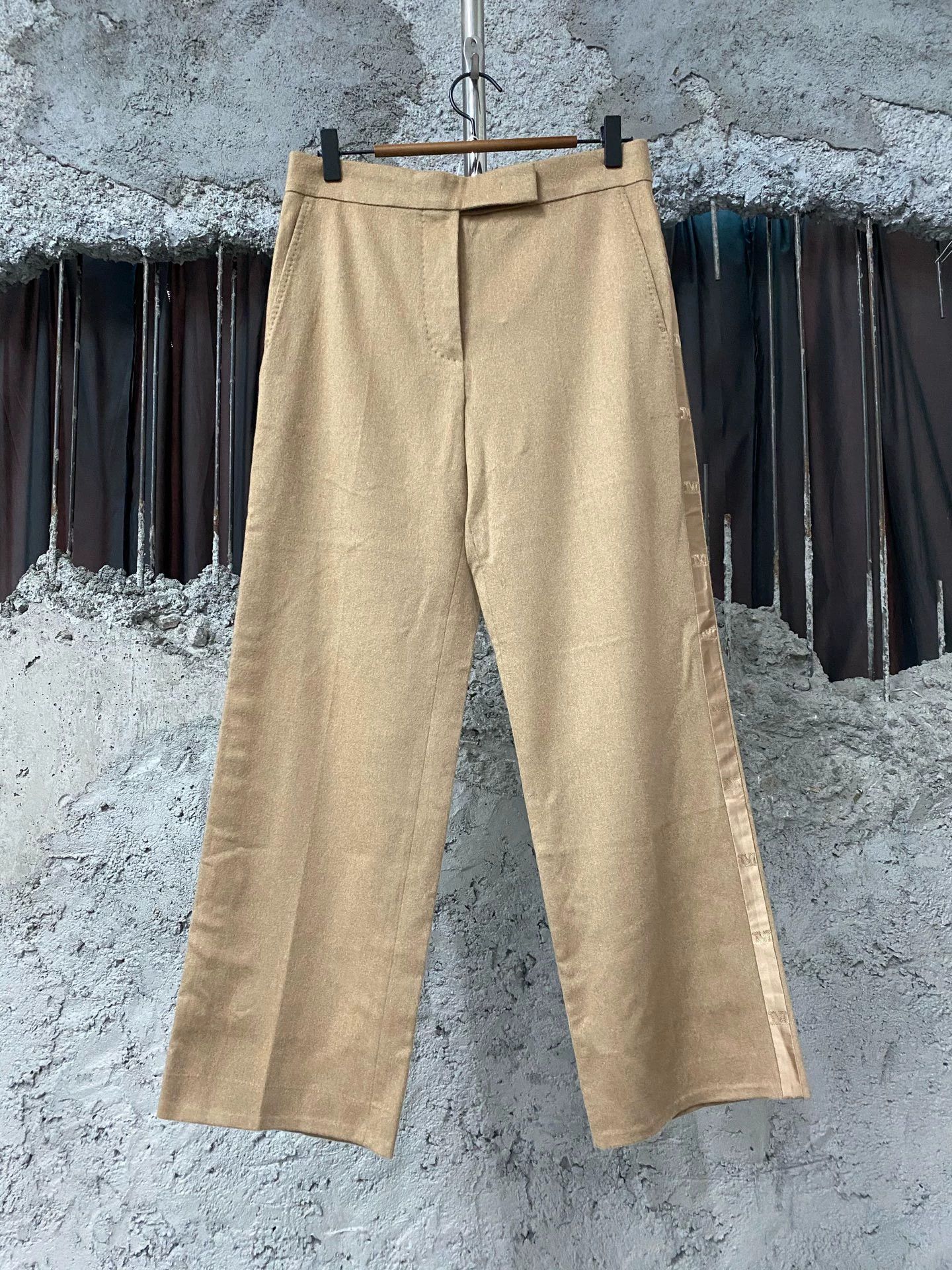 Max Mara Max Mara Cashmere Pants 38 New Size 27" / US 4 / IT 40 - 1 Thumbnail