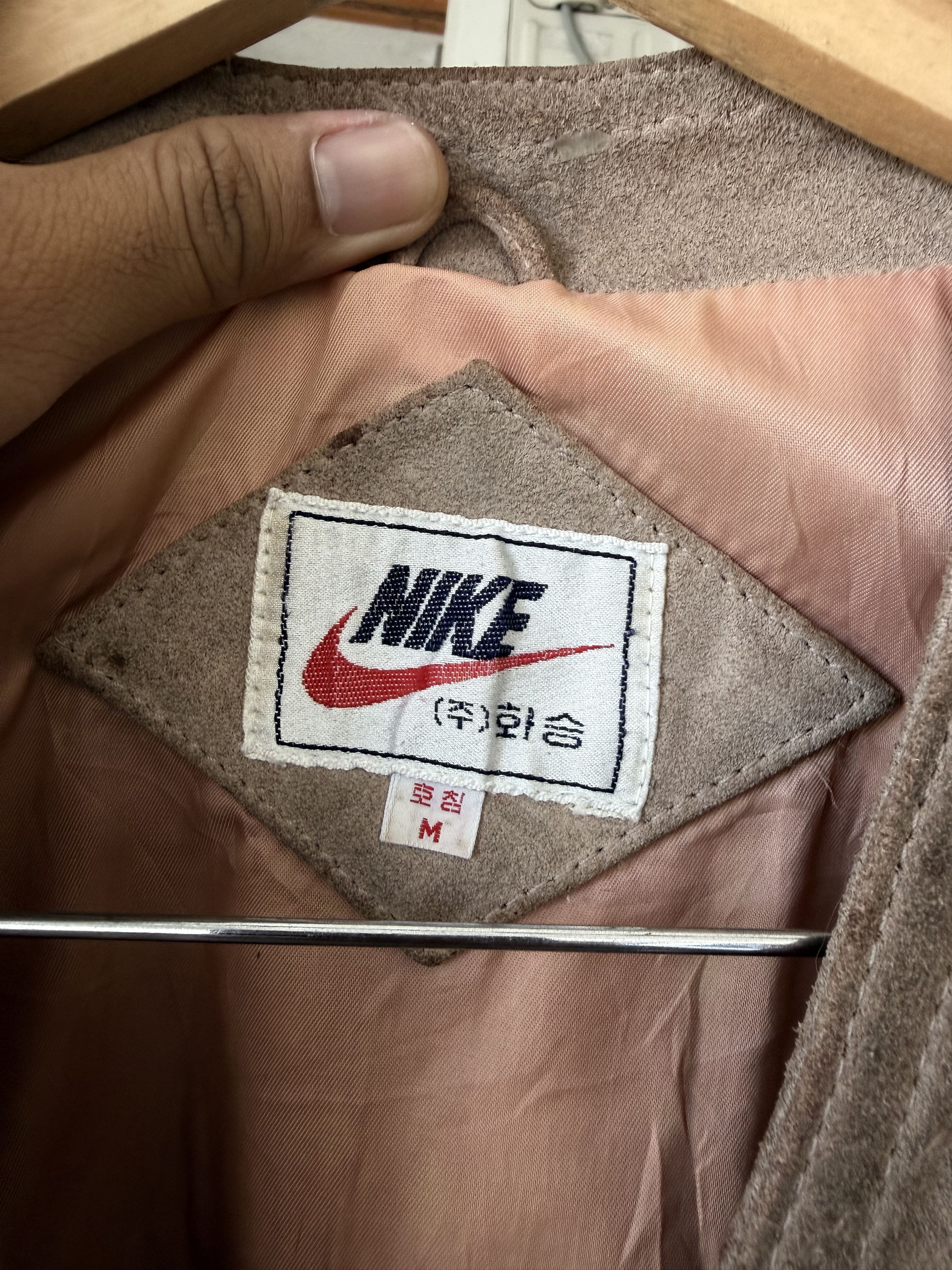 Nike Very Rare❗️Vintage 90s Nike Suede Leather Vest Jacket Size US M / EU 48-50 / 2 - 10 Thumbnail