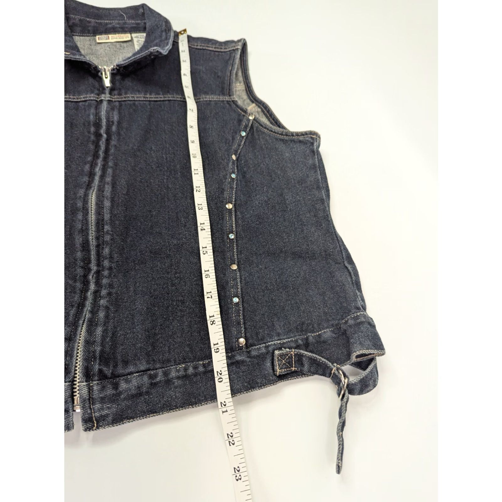 Faded Glory VINTAGE Faded Glory Denim Vest Womens Large Studded Rhinestone Adjustable Jacket/Coat Short Sleeveless Blue 90s Womens Vest Size L / US 10 / IT 46 - 4 Thumbnail