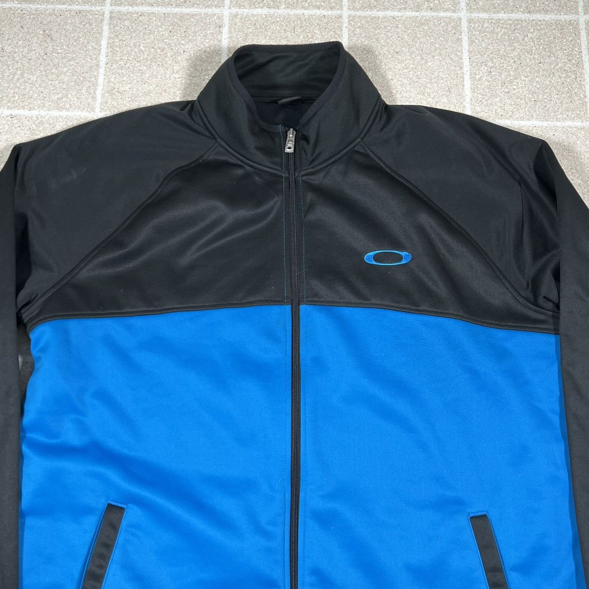 Oakley Vintage Y2K Oakley Full Zip Embroidered Logo Track Jacket XL Size US XL / EU 56 / 4 - 2 Thumbnail