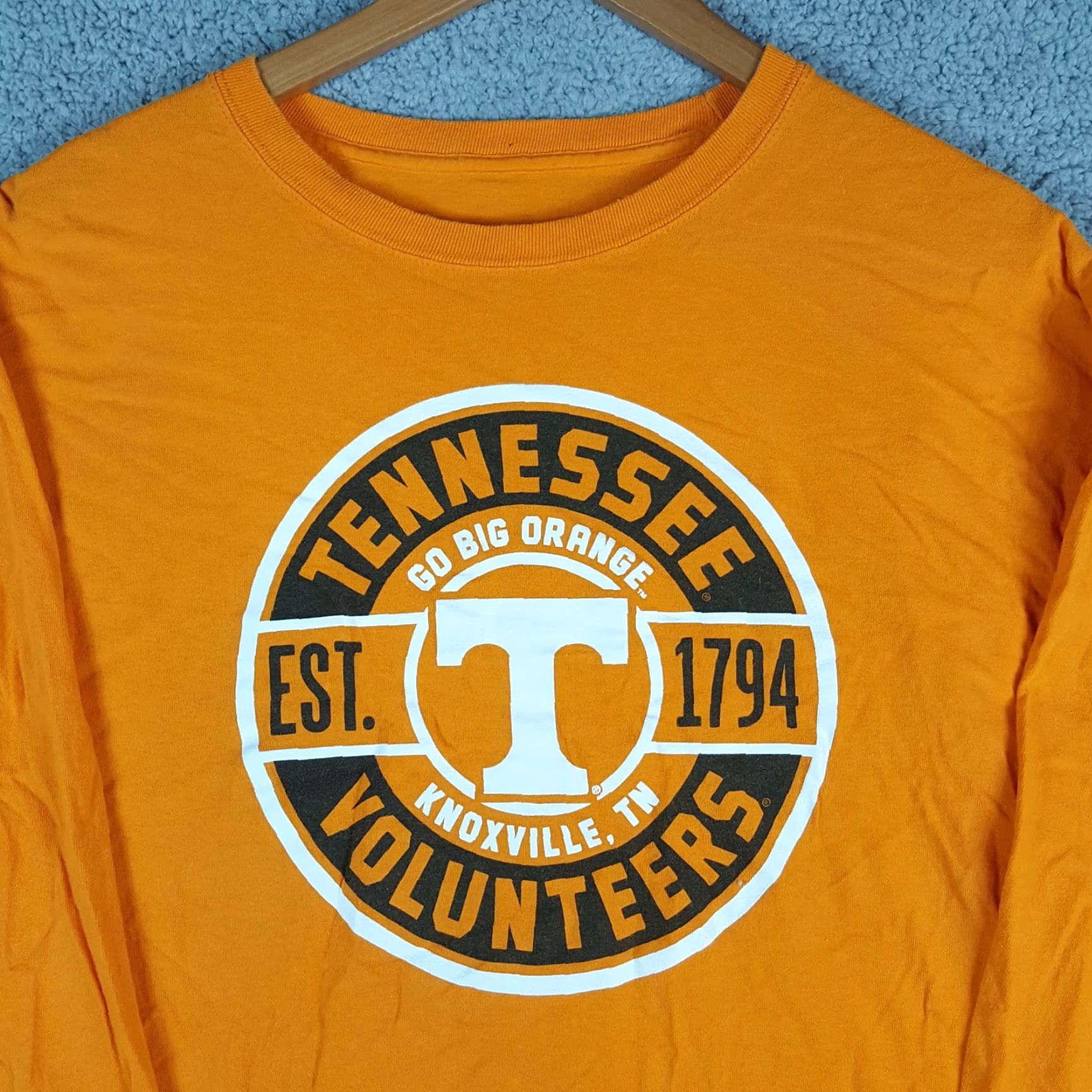 Vintage Tennessee Volunteers T-Shirt Long Sleeve L VTG Big Orange College Sports Cotton Embroidered Logo Mens Orange 90s Retro Vintage School University Y2K Size US L / EU 52-54 / 3 - 2 Thumbnail