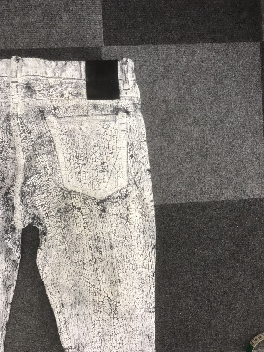 Fagassent Toshiki Aoki Cracked Paint Skinny Cropped Pant Handmade by TOSHIKI AOKI Size US 31 - 13 Thumbnail
