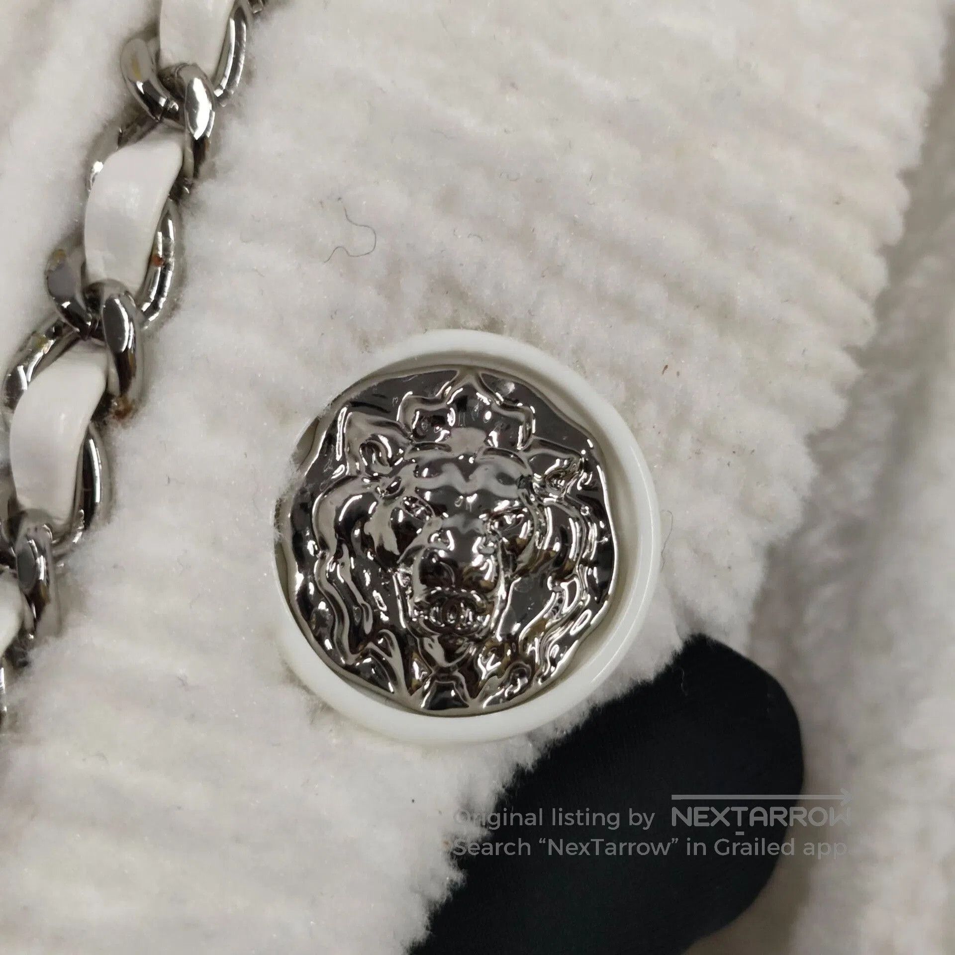 Chanel Chanel 22B White Corduroy Chain Trim Coat. Size XXS / US 00 / IT 34 - 4 Thumbnail