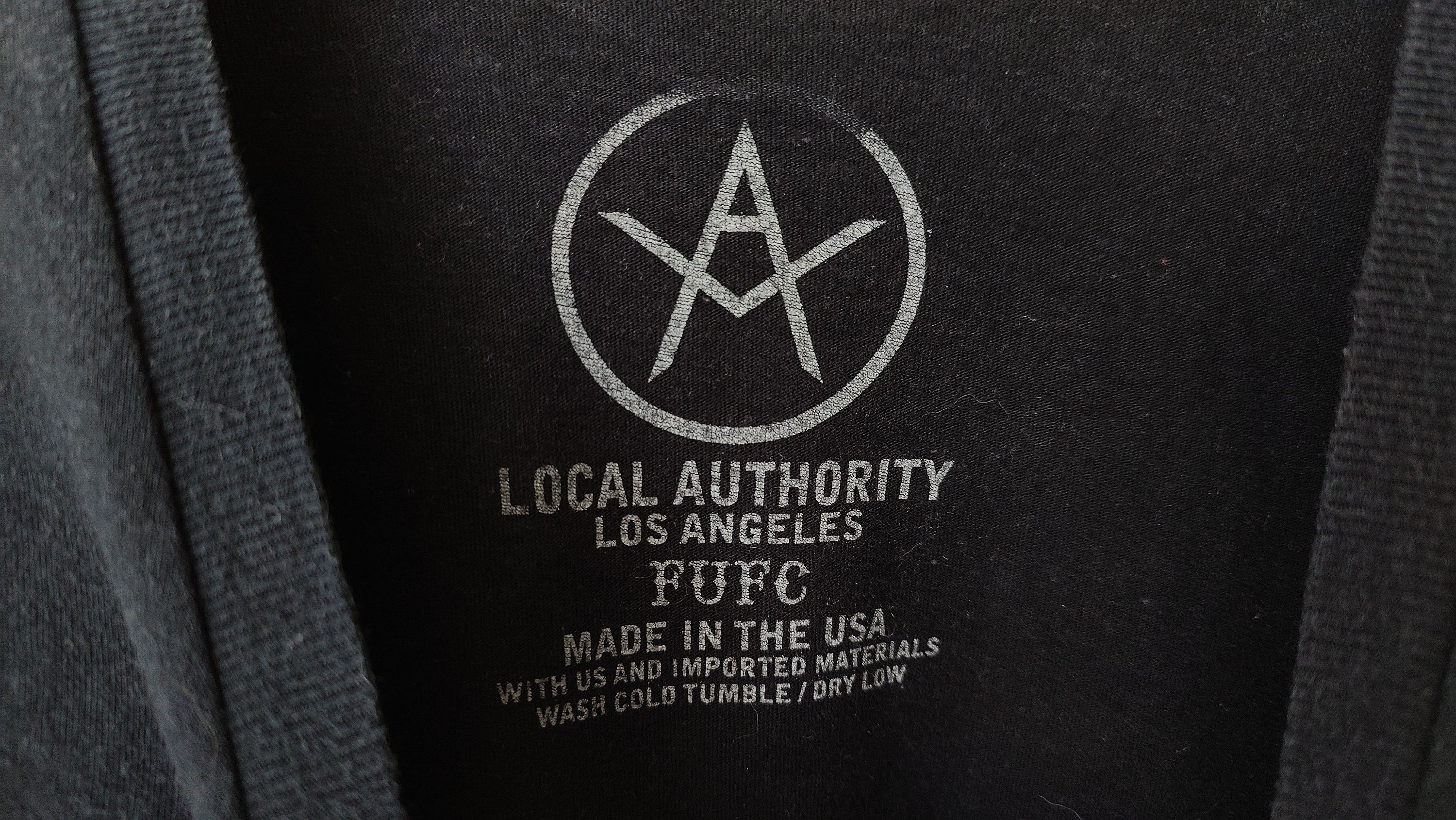Local Authority RARE Local Authority LA Punk Pocket Tshirt USA Size US L / EU 52-54 / 3 - 4 Thumbnail