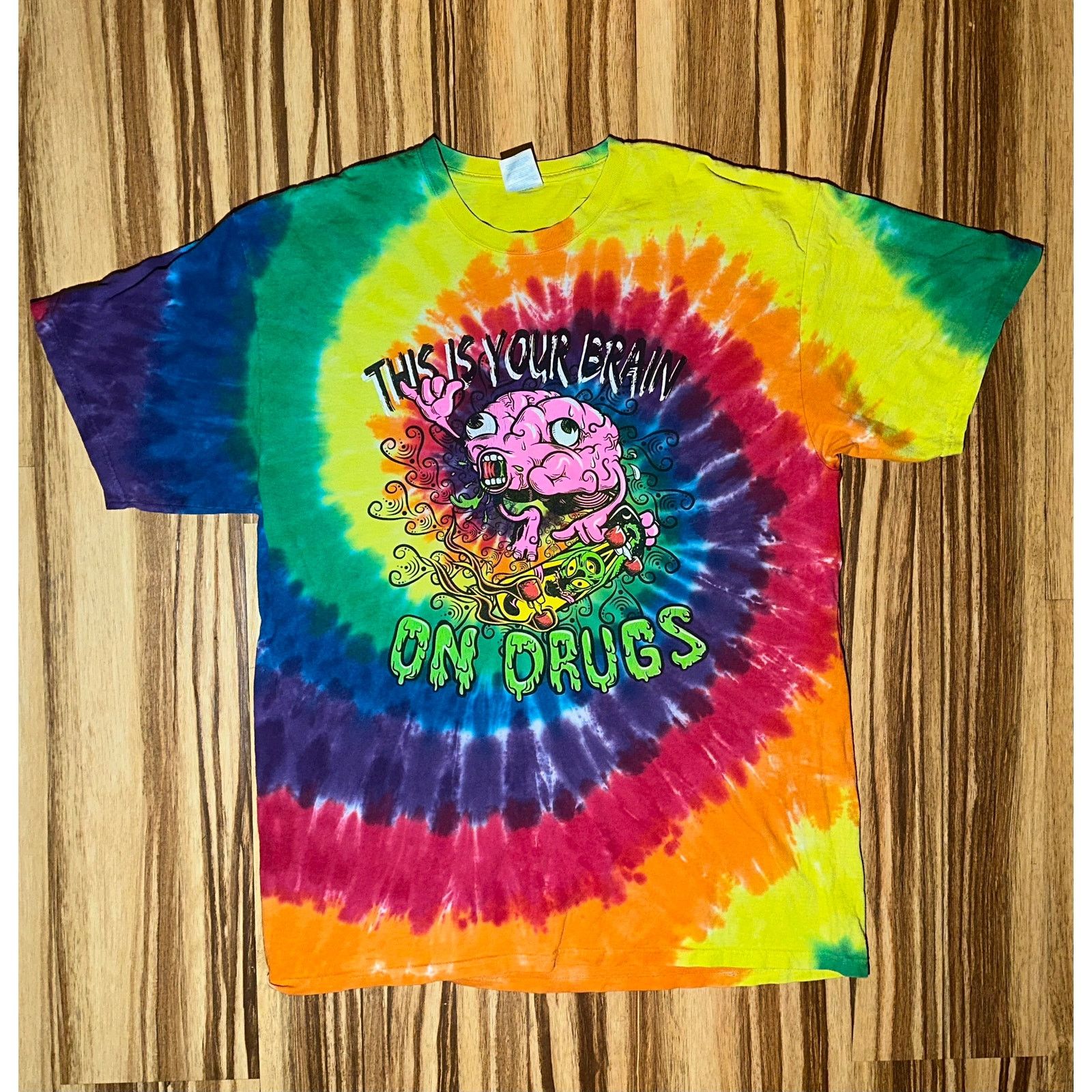 & Other Stories This Is Your Brain On Drugs Tie dye Shirt Size Large Size US L / EU 52-54 / 3 - 1 Thumbnail