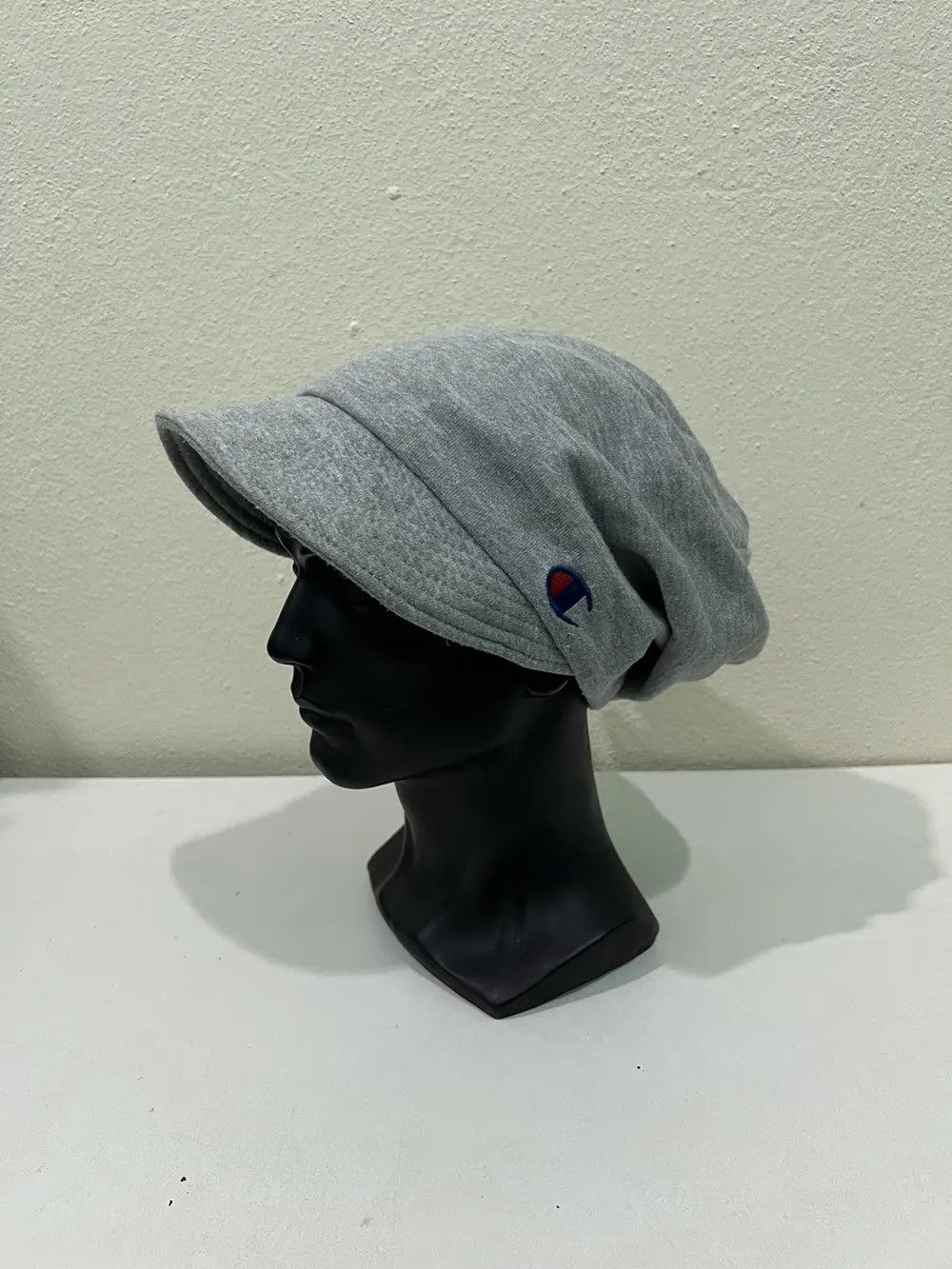 Champion Vintage Champion Small Logo Beanie Cap Size ONE SIZE - 2 Thumbnail