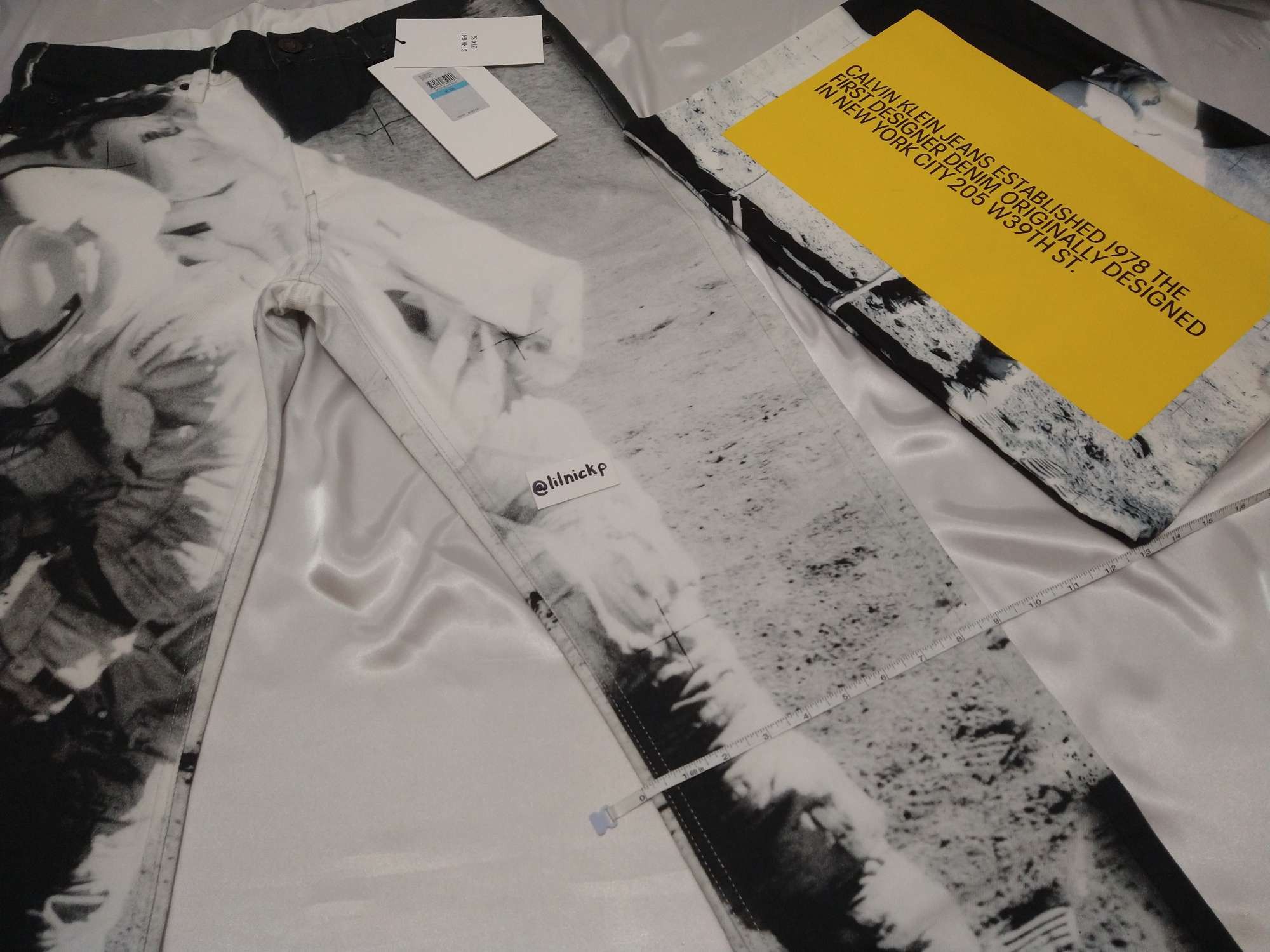 Calvin Klein 205W39NYC EST. 1978 Straight Leg Moon Landings Jeans Size US 31 - 9 Thumbnail