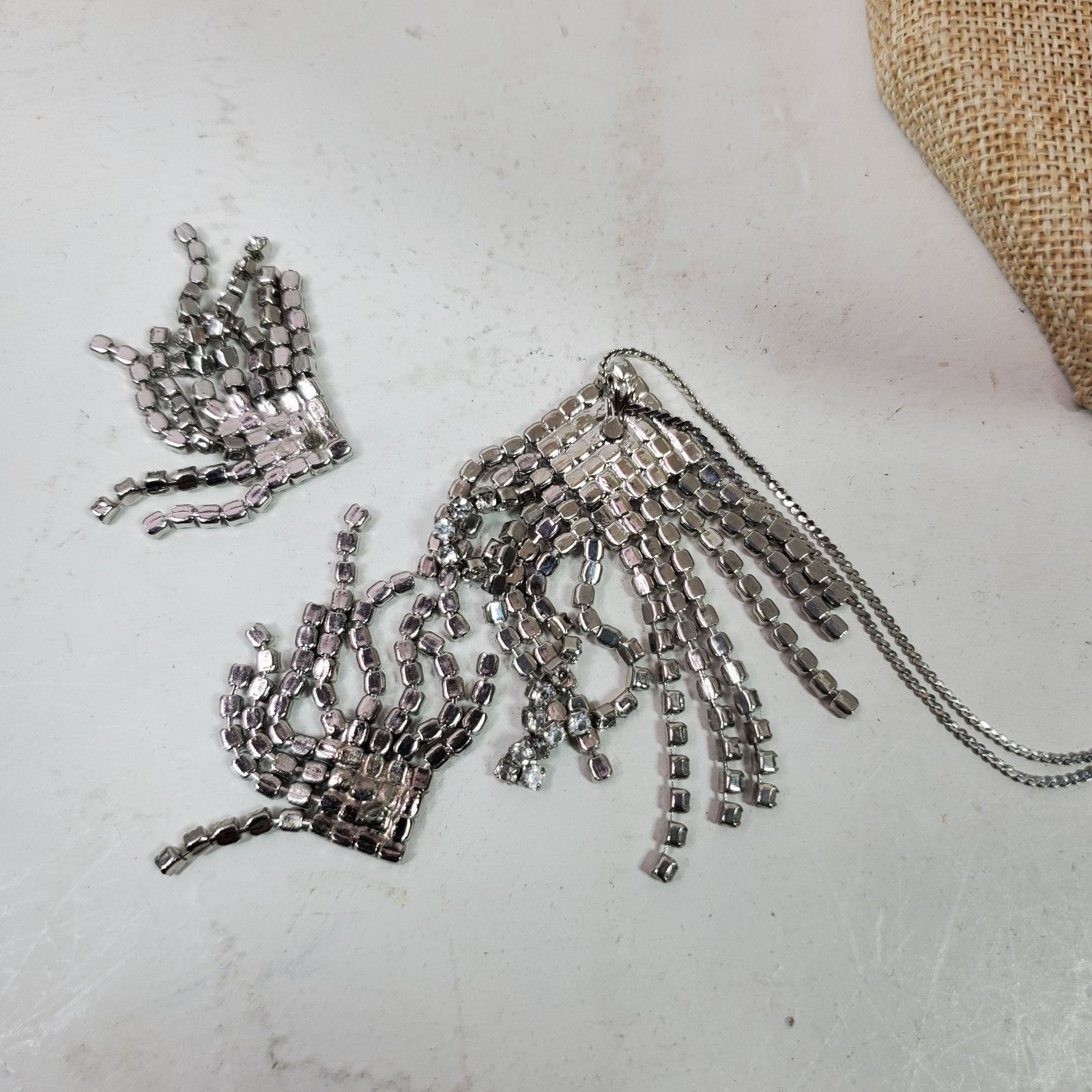 The Unbranded Brand Vintage Bling 2.5" Pendant 22" Necklace 1.75" Push Earrings Size ONE SIZE - 7 Thumbnail