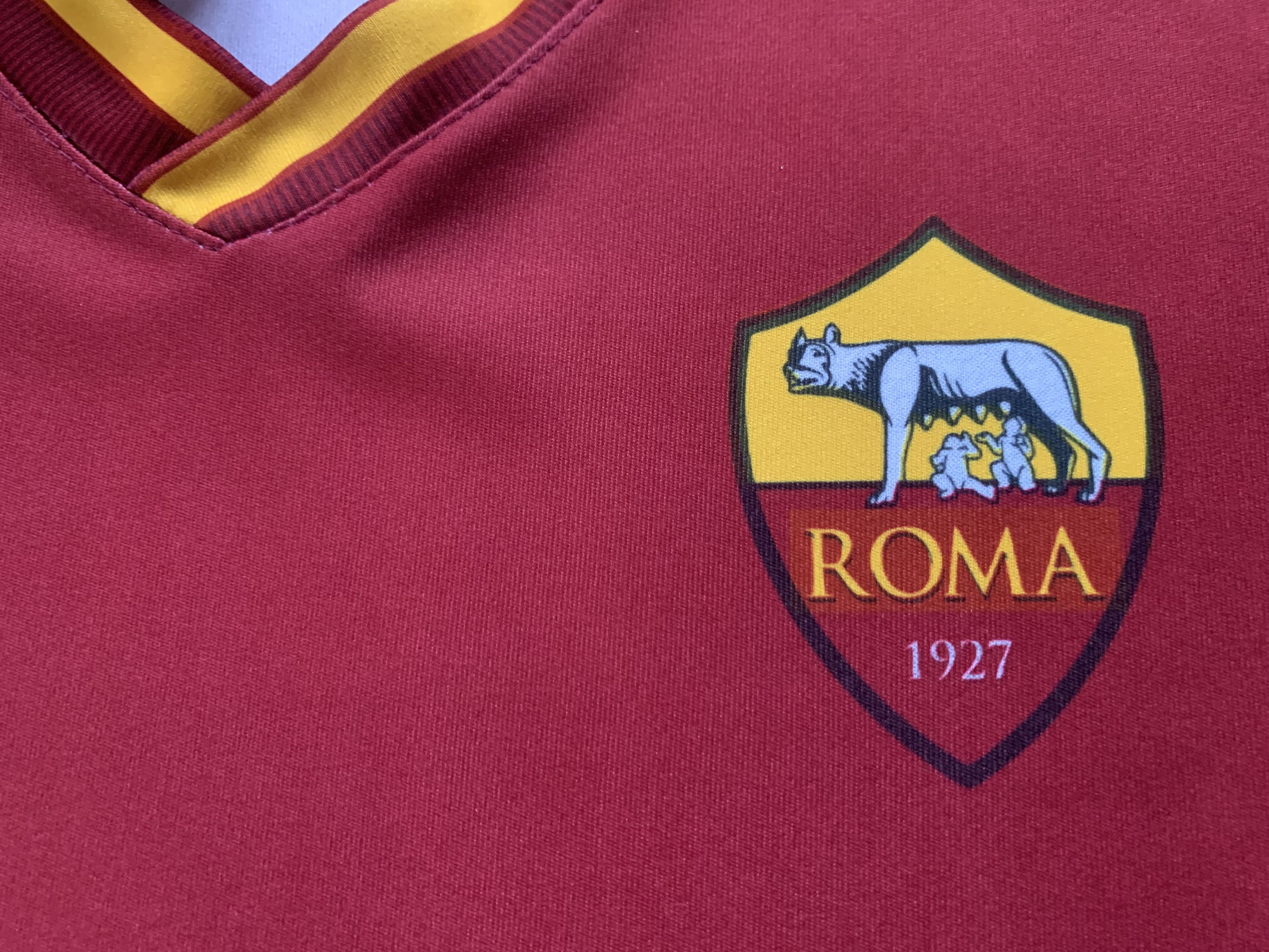 Other Mens AS Roma Totti #10 Red Home Jersey Size US M / EU 48-50 / 2 - 6 Thumbnail