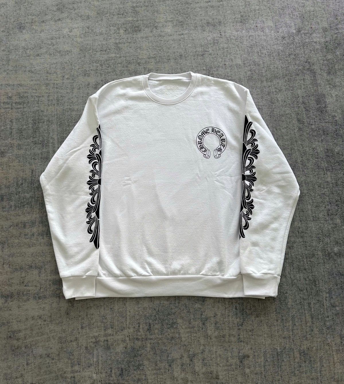 Chrome Hearts Chrome hearts Horse shoe sweater white Size US XL / EU 56 / 4 - 1 Thumbnail
