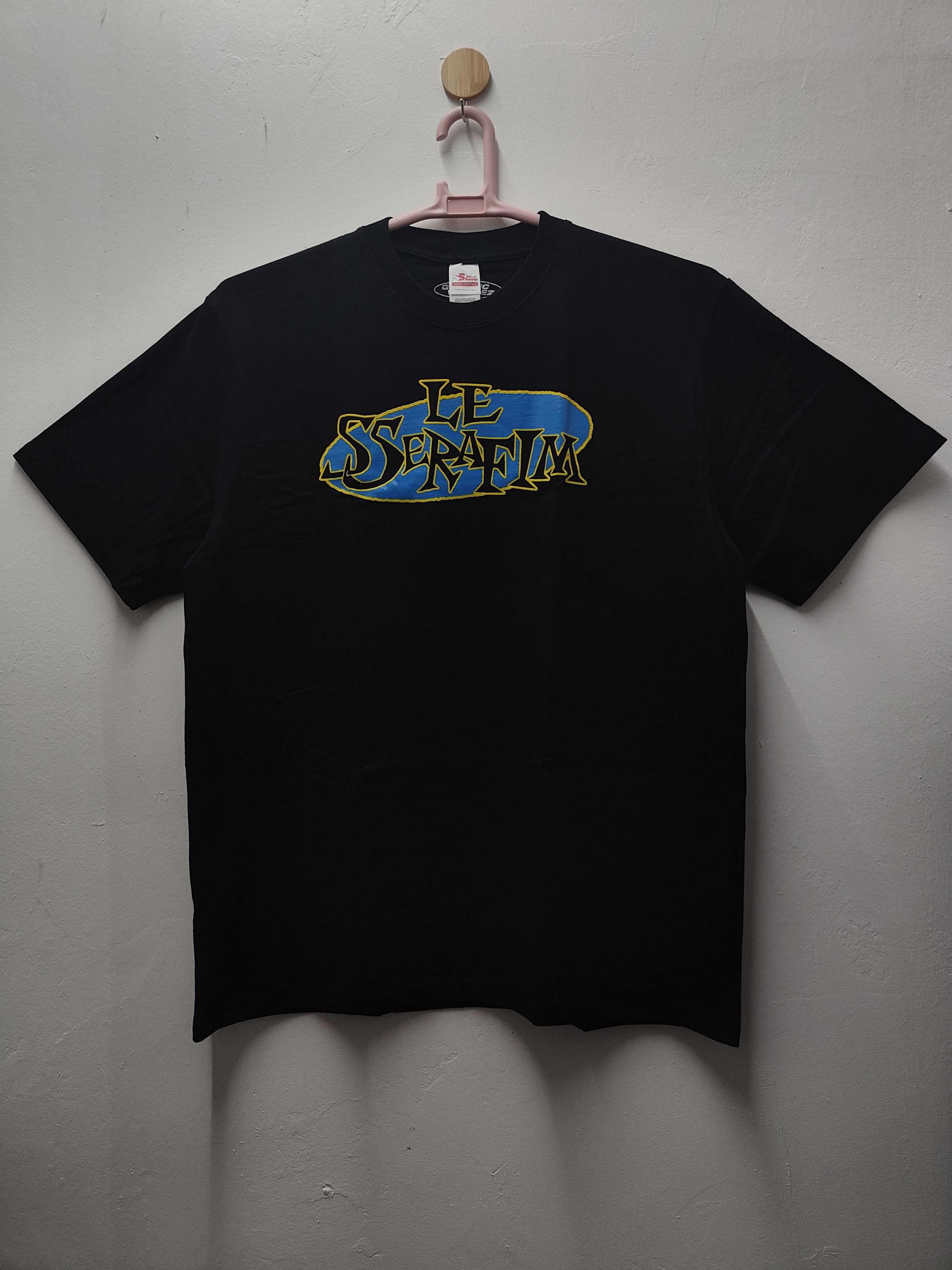 Rap Tees Le Sserafim "Easy" T-shirt Size US XL / EU 56 / 4 - 1 Thumbnail