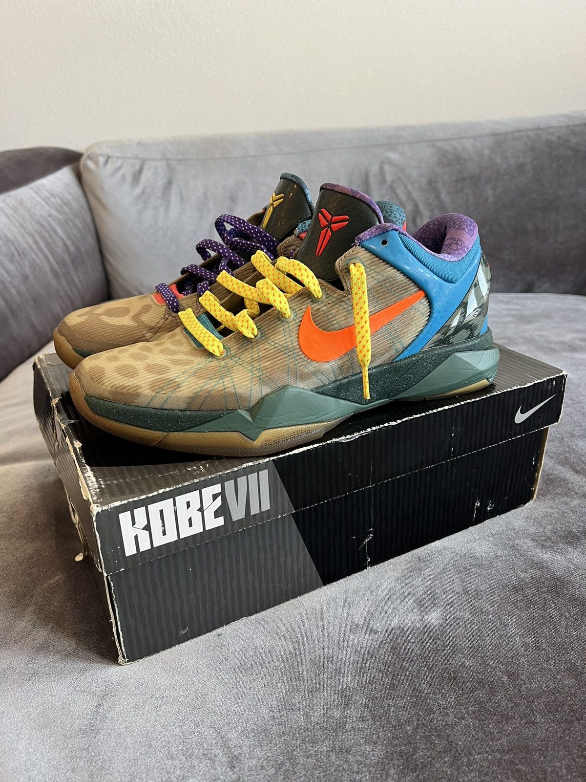 Nike What The Kobe 7 Size US 9.5 / EU 42-43 - 2 Thumbnail