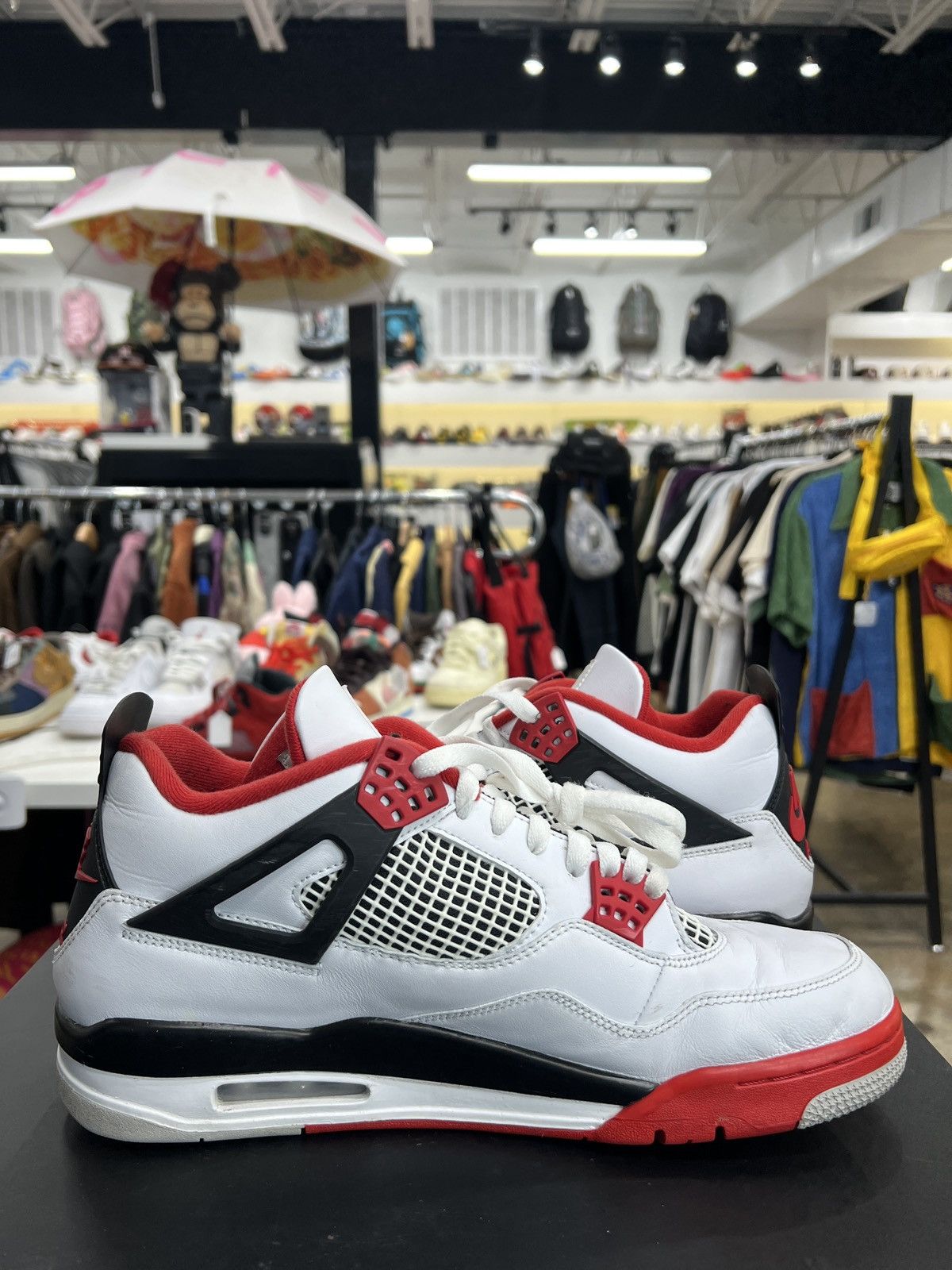 Jordan Brand Air Jordan 4 Fire Red Sz. 12 (2020) Size US 12 / EU 45 - 4 Thumbnail