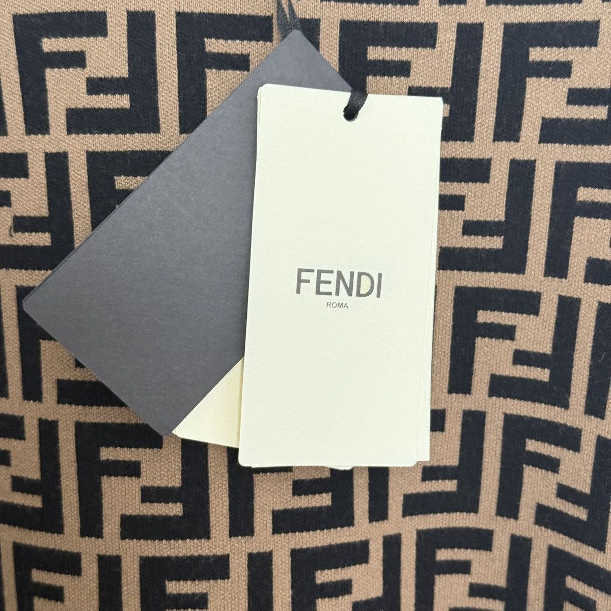 Fendi Fendi FF Pattern Long Sleeve Pullover Sweater K26WX Size US XS / EU 42 / 0 - 7 Thumbnail