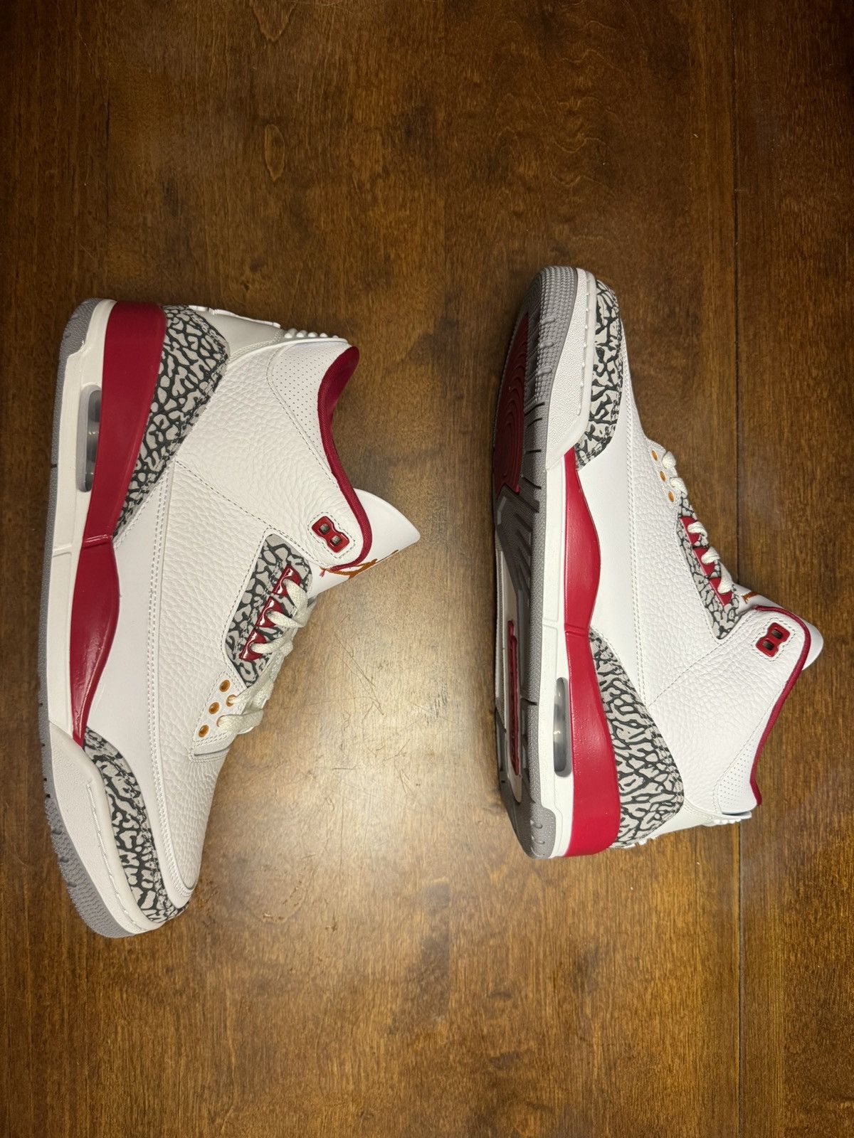 Air Jordan Retro “Cardinal Red”