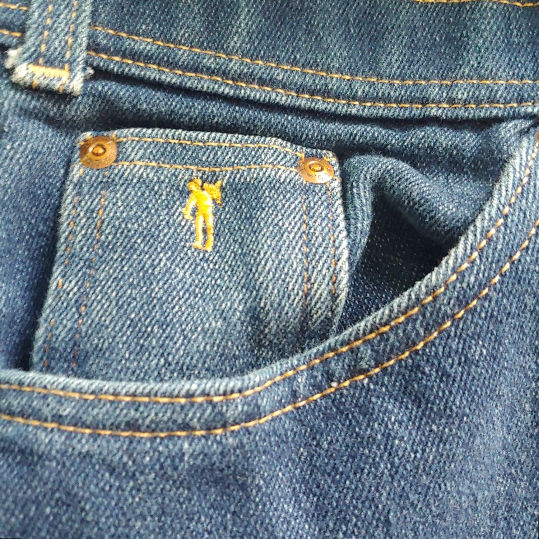 Levi's VINTAGE Levi's Action Jeans Men 43x28 Denim Blue Relaxed Fit 5-Pocket Straight Blue Jeans Retro 90s Mens Size US 43 - 4 Thumbnail