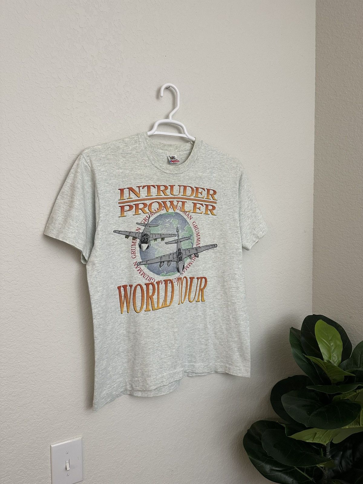 Band Tees × Vintage Vintage 90s Intruder Prowler World Tour Grumman Aerospace Size US L / EU 52-54 / 3 - 1 Thumbnail