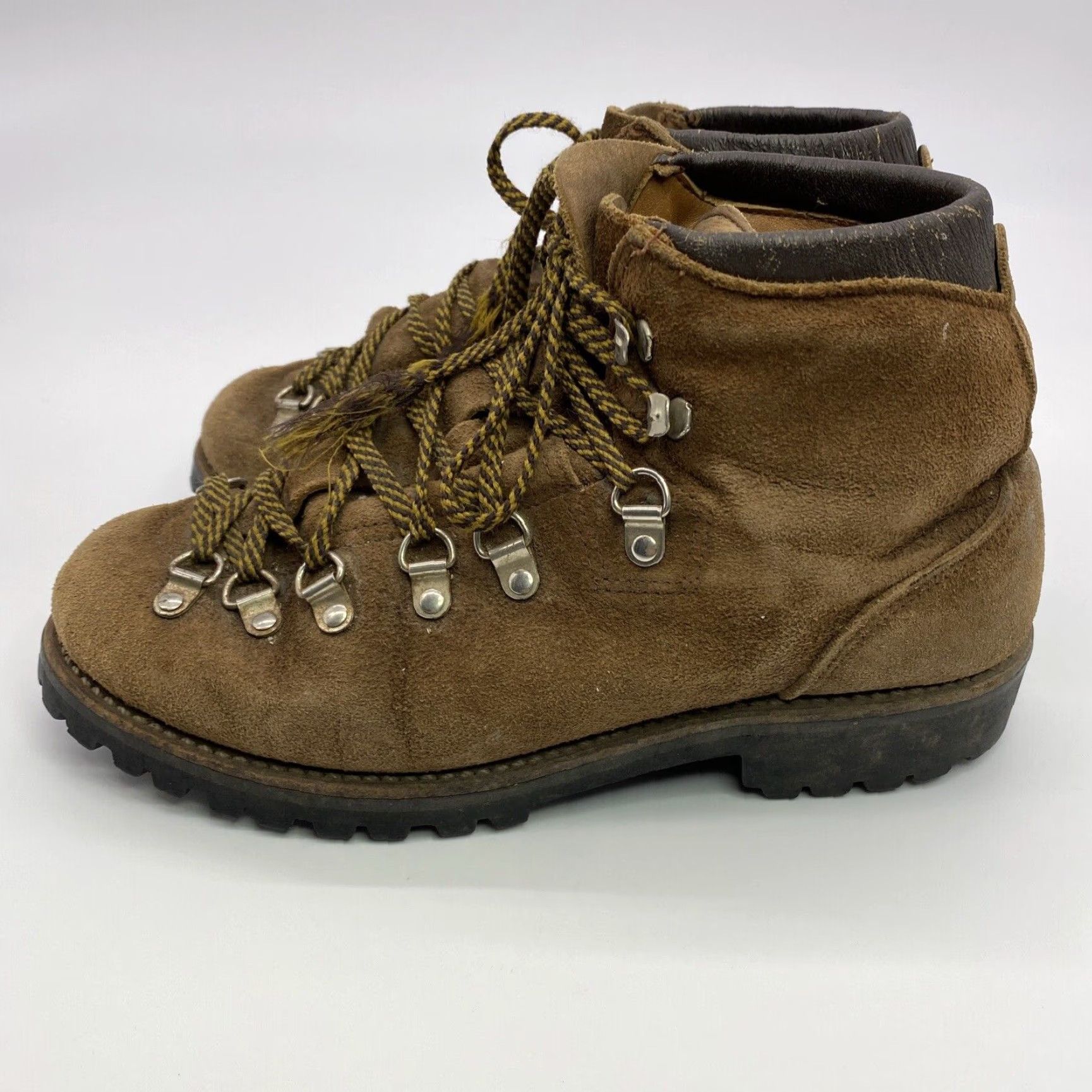 Vibram VINTAGE VASQUE VOYAGEUR BROWN SUEDE MOUNTAINEERING BOOTS 7.5 N VIBRAM 1970s Womens Size US 8 / IT 38 - 3 Thumbnail
