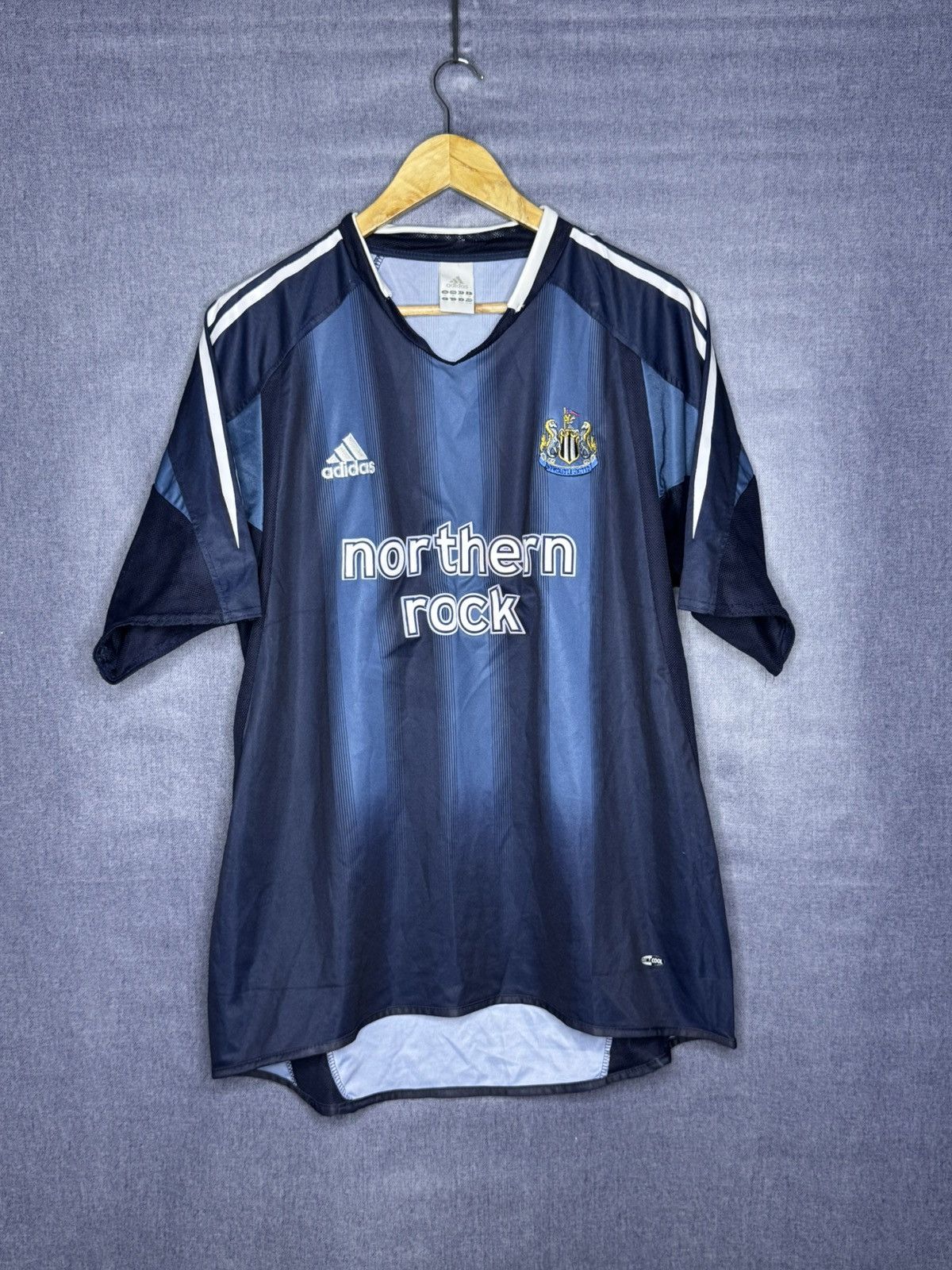 Adidas Vintage Adidas New Castle United Jersey 2004/2005 Away Retro Size US XL / EU 56 / 4 - 1 Thumbnail
