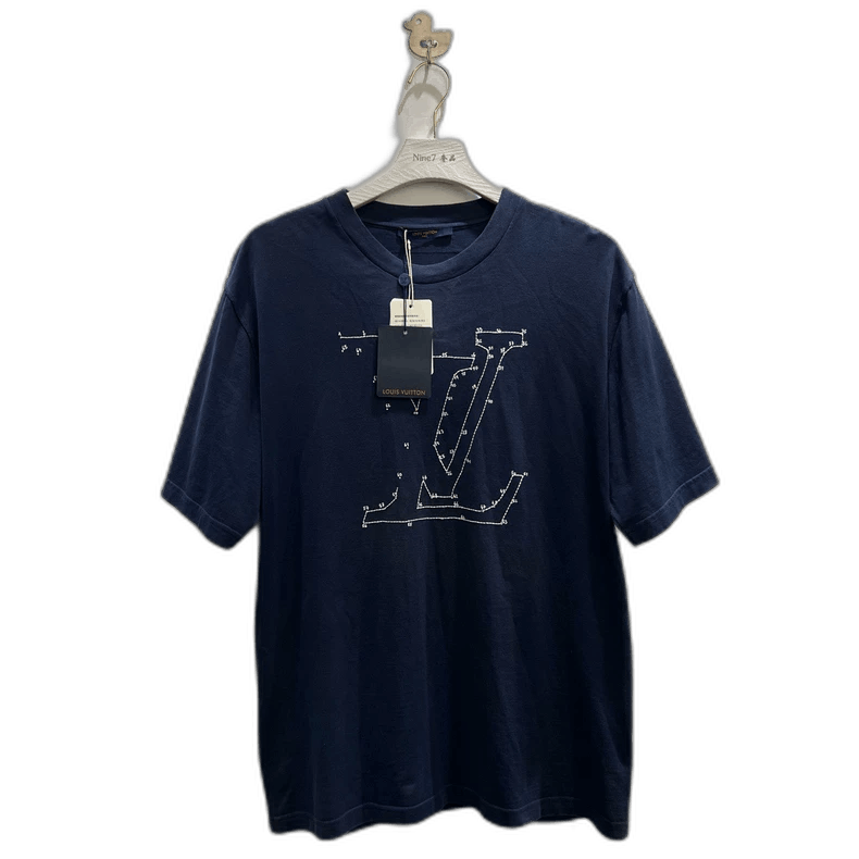 Louis Vuitton Louis Vuitton Embroidered Logo Short Sleeve Top Size US XXL / EU 58 / 5 - 1 Thumbnail