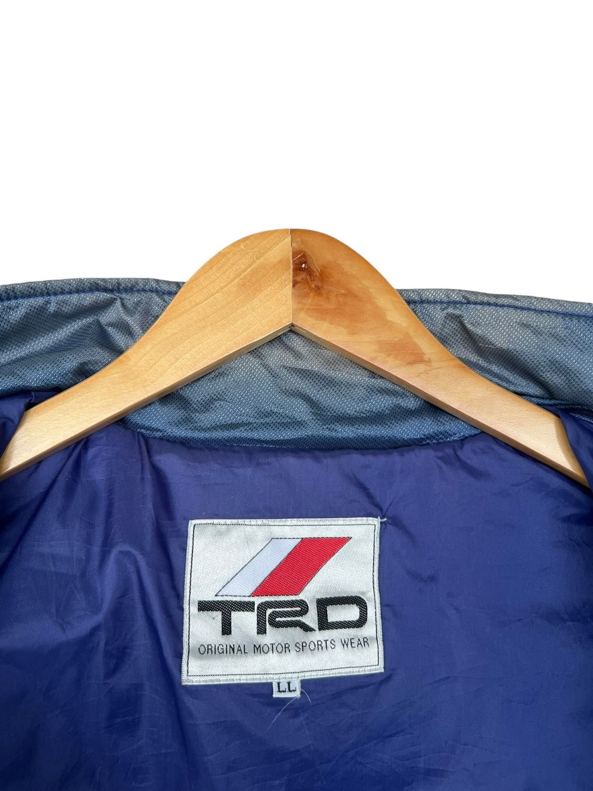 Vintage Vintage Toyota TRD Spellout Embroidered Bomber Jacket Size US L / EU 52-54 / 3 - 14 Thumbnail
