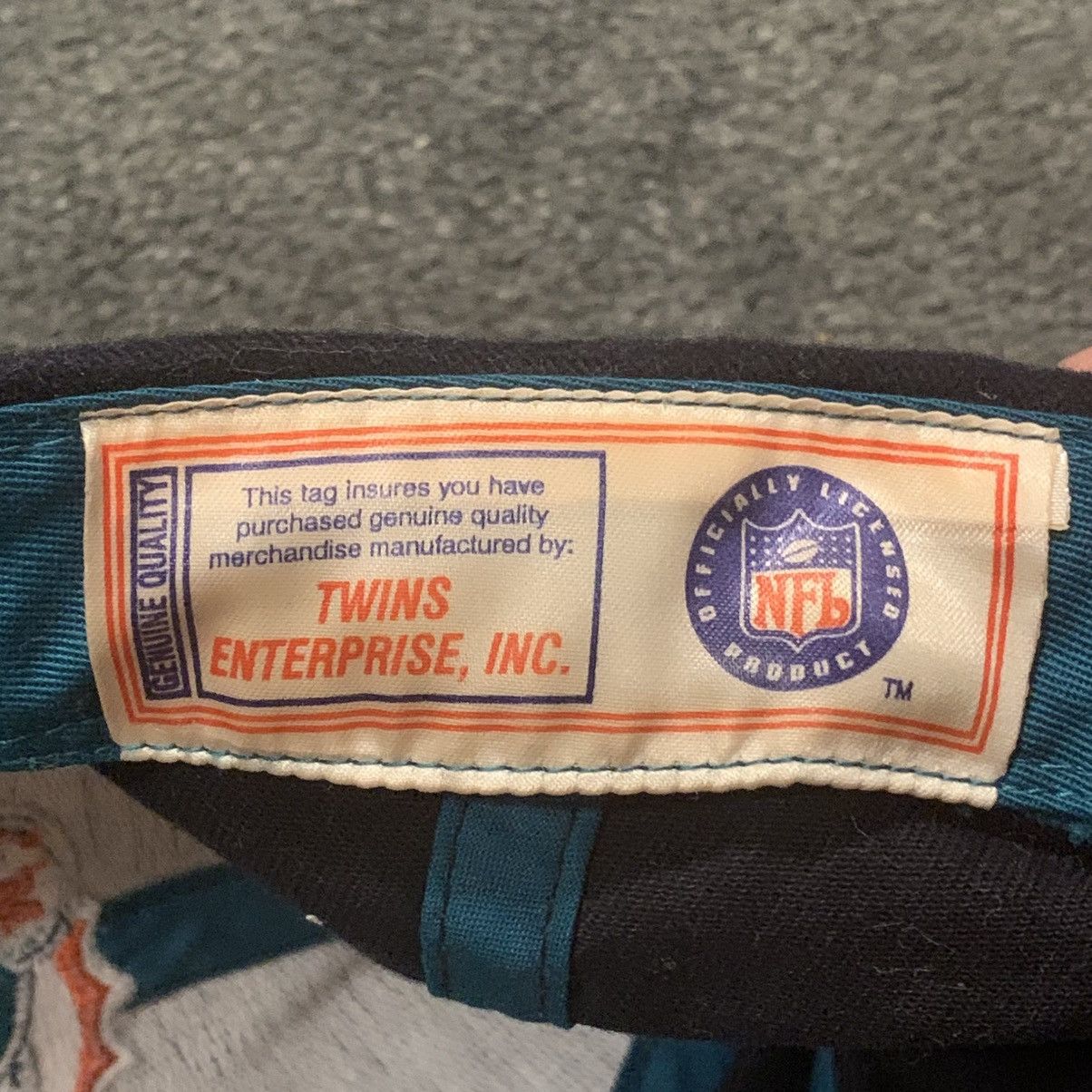 Twins Enterprise Inc. VINTAGE 90s Miami Dolphins Twins Enterprise Hat Black/Teal Size ONE SIZE - 9 Thumbnail