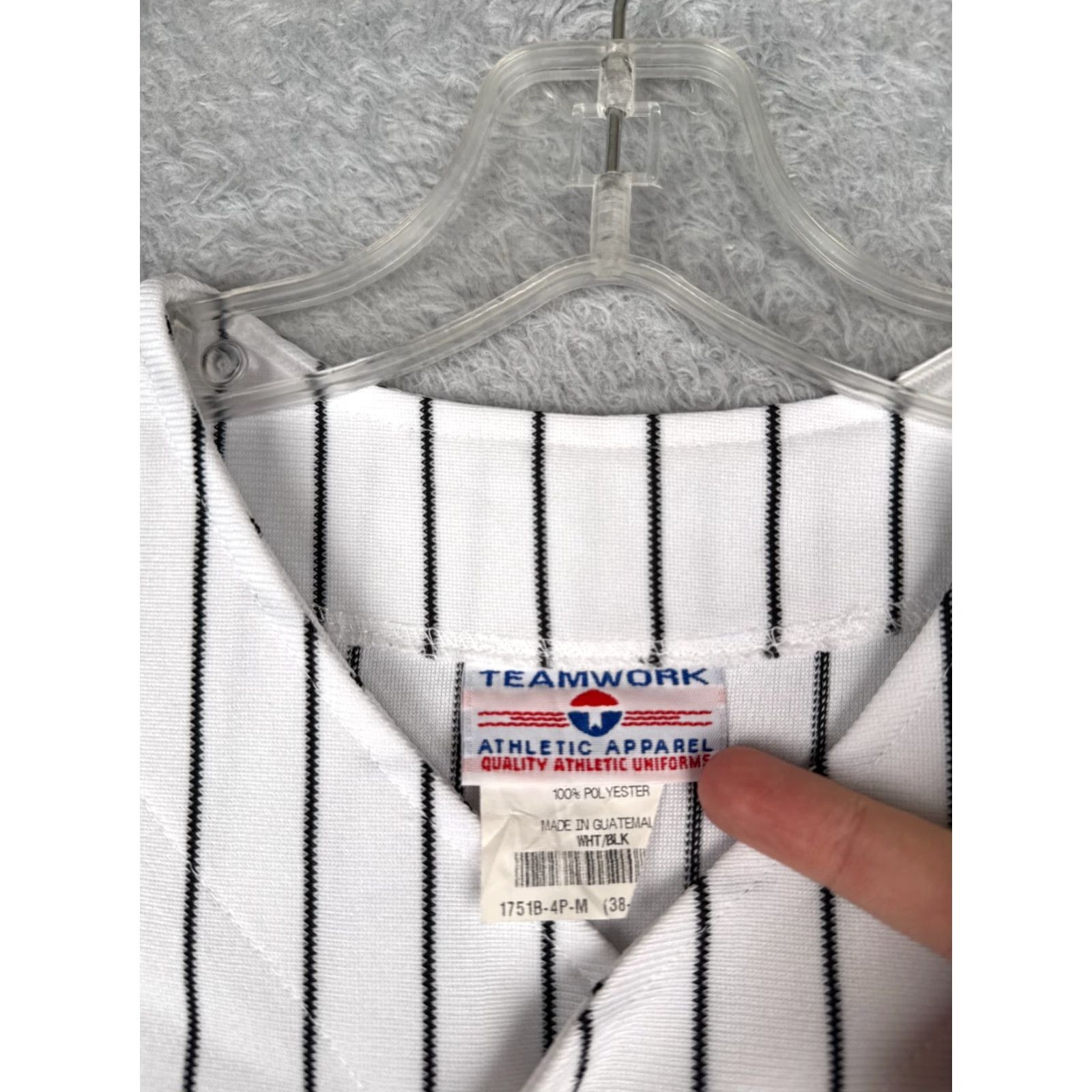 Vintage VINTAGE Teamwork Athletic White Pinstripe Button-Up Jersey Mens Medium Short Sleeve Casual 90s Hip Hop Music Size US M / EU 48-50 / 2 - 7 Thumbnail