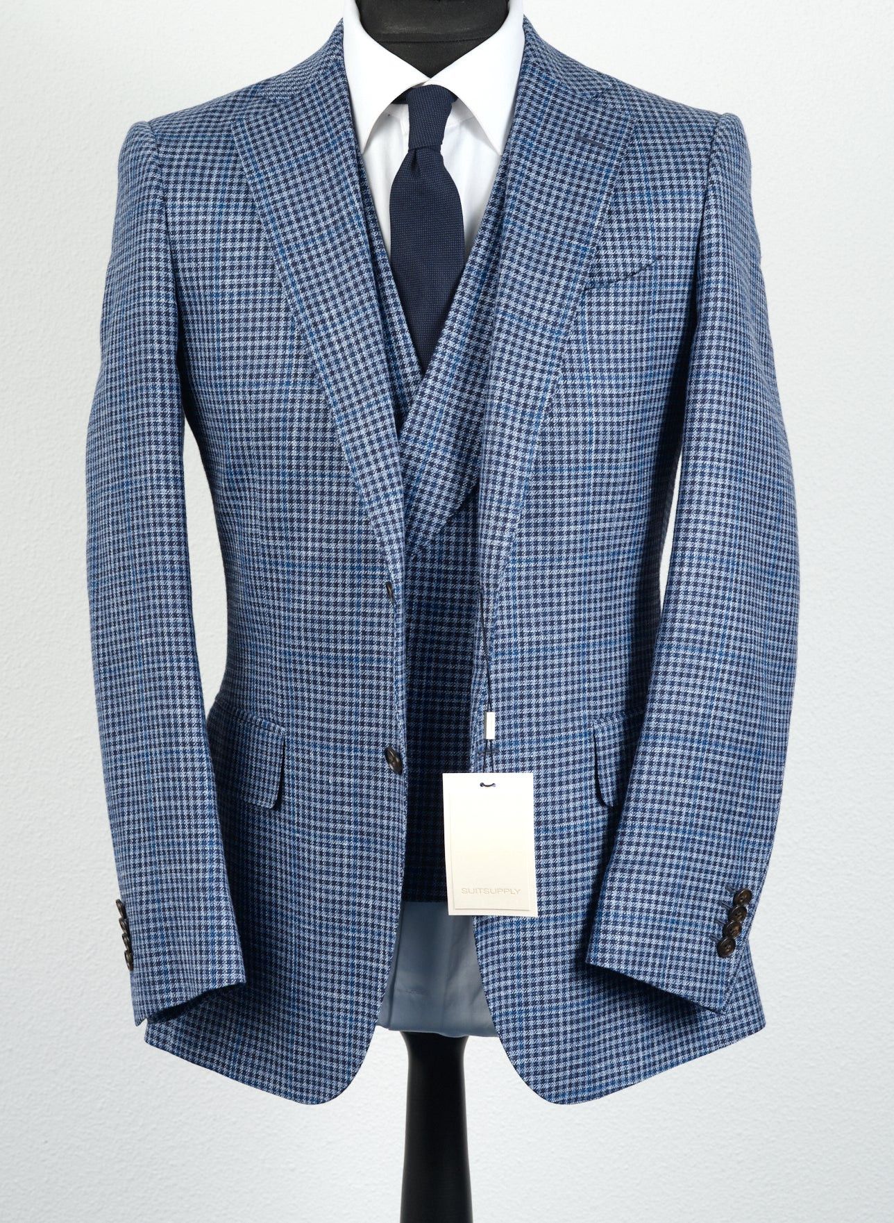 Suitsupply NWT Suitsupply blue shepherd check 3pc suit, size 36R\EU46 Size 36R - 1 Thumbnail